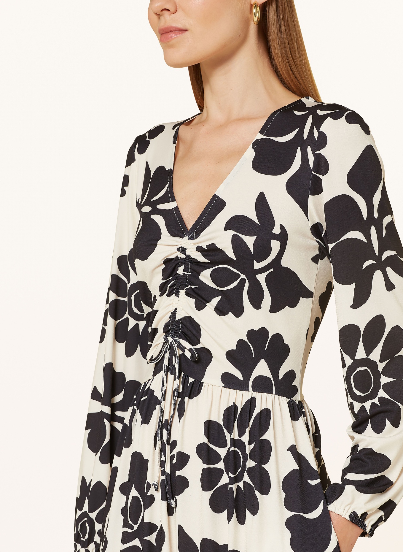 oui Kleid