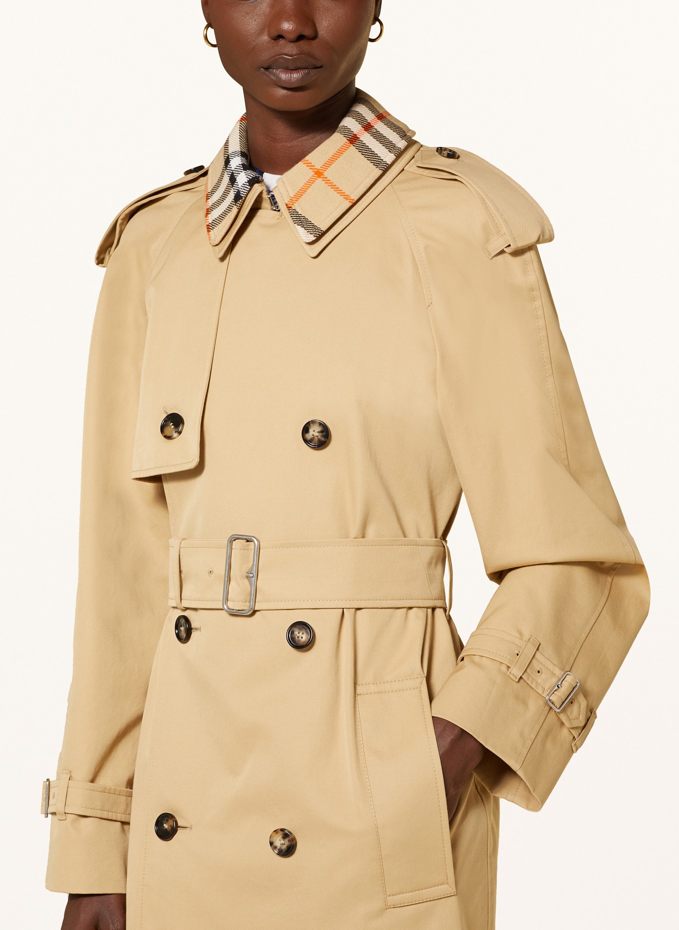 Burberry beige coat on sale