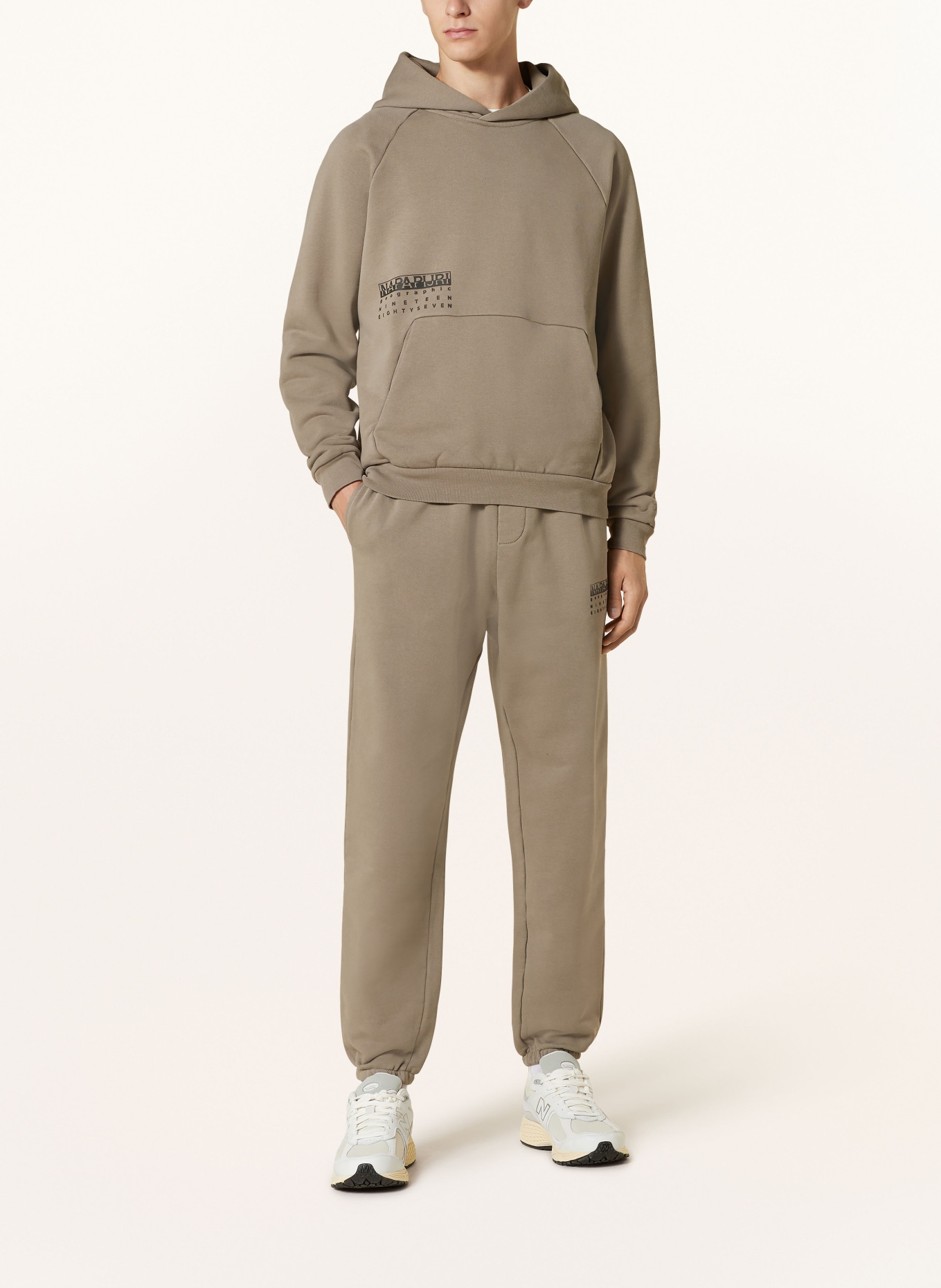 NAPAPIJRI Sweatpants PREMIUM, Color: TAUPE (Image 2)