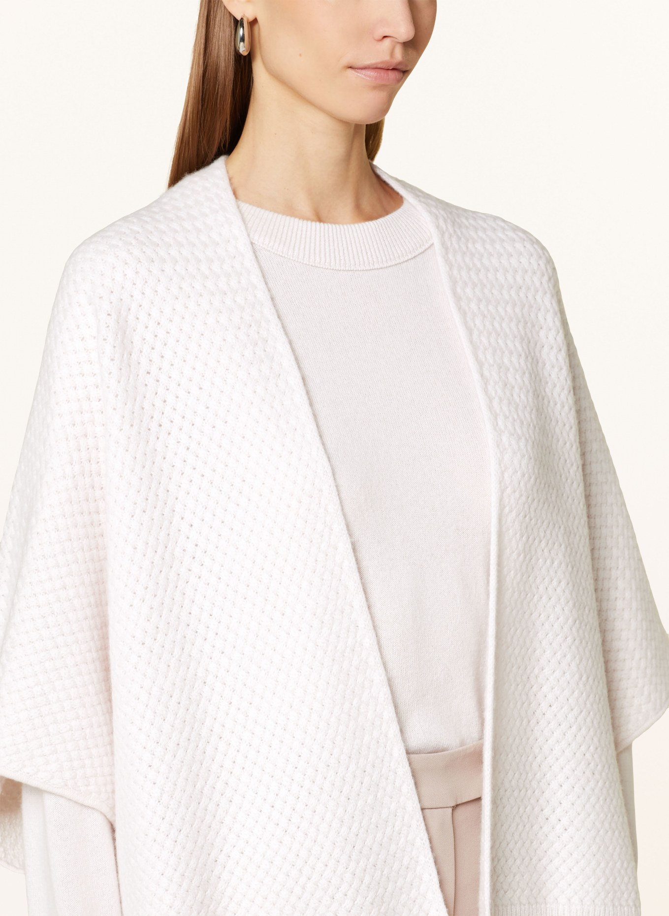 windsor. Cashmere cape