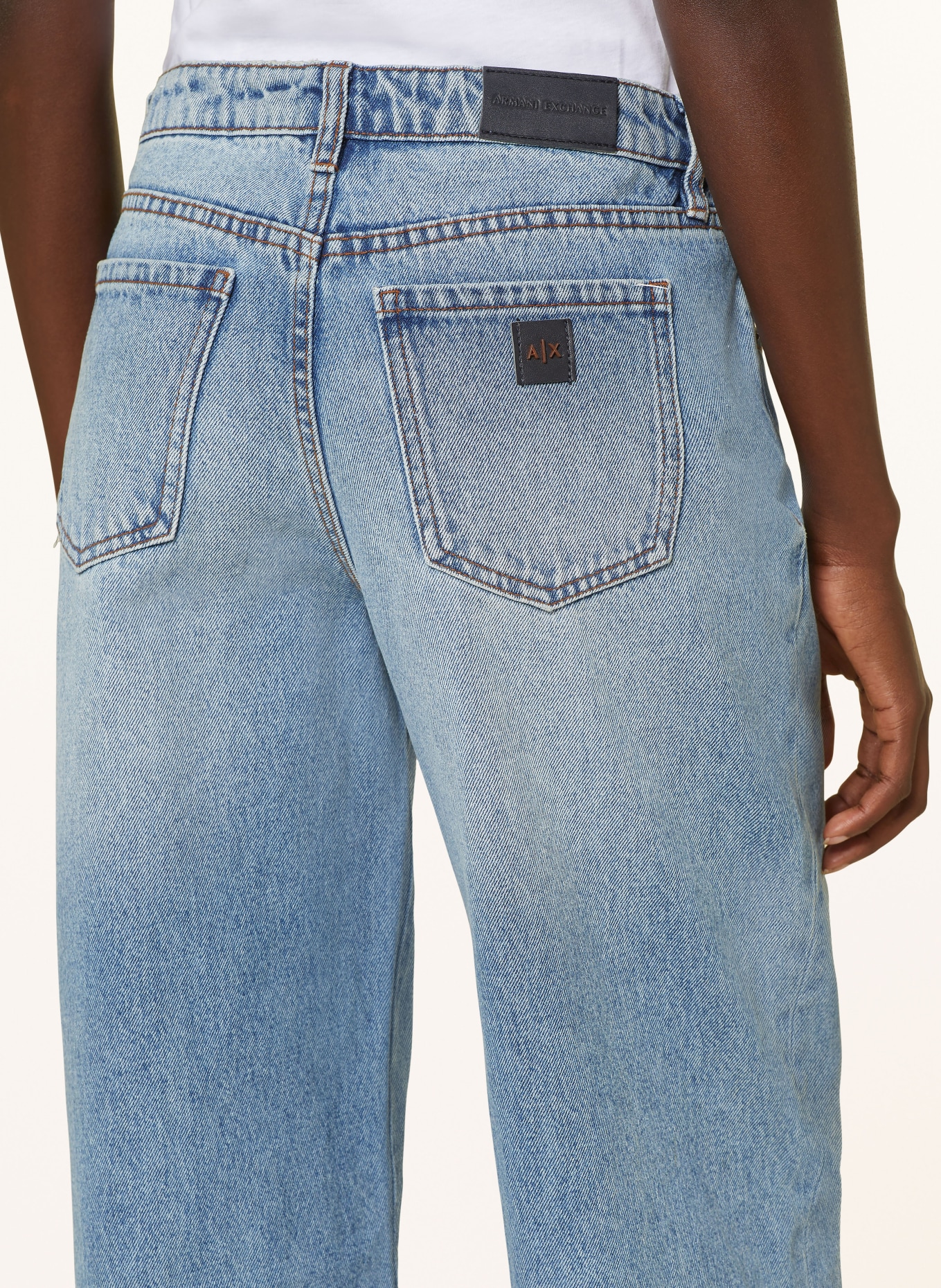 ARMANI EXCHANGE Jeansy straight, Kolor: 1500 INDIGO DENIM (Obrazek 5)