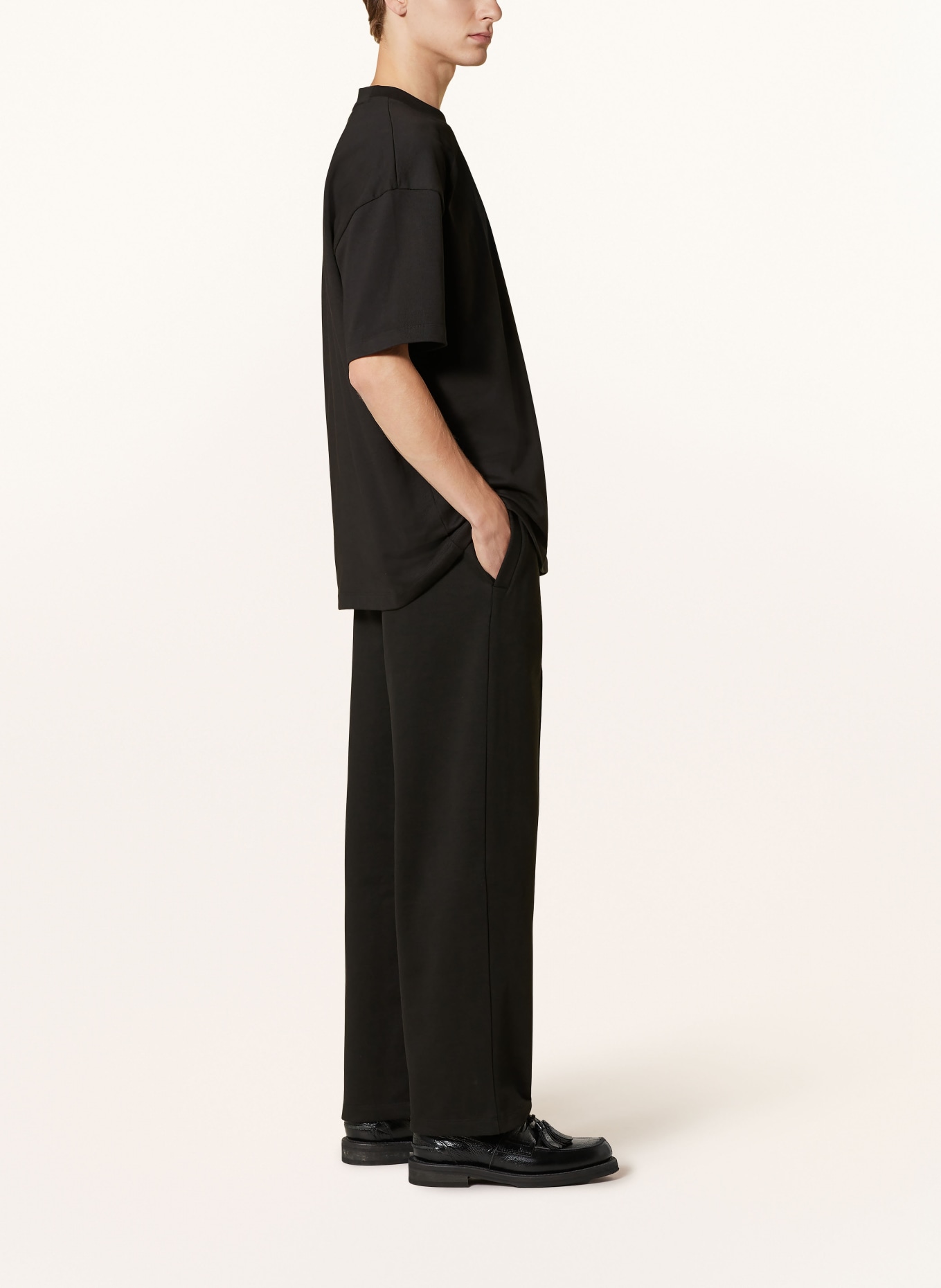 HUGO NEOCHECK pants DPLANIPAN in jogger style, Color: BLACK (Image 4)