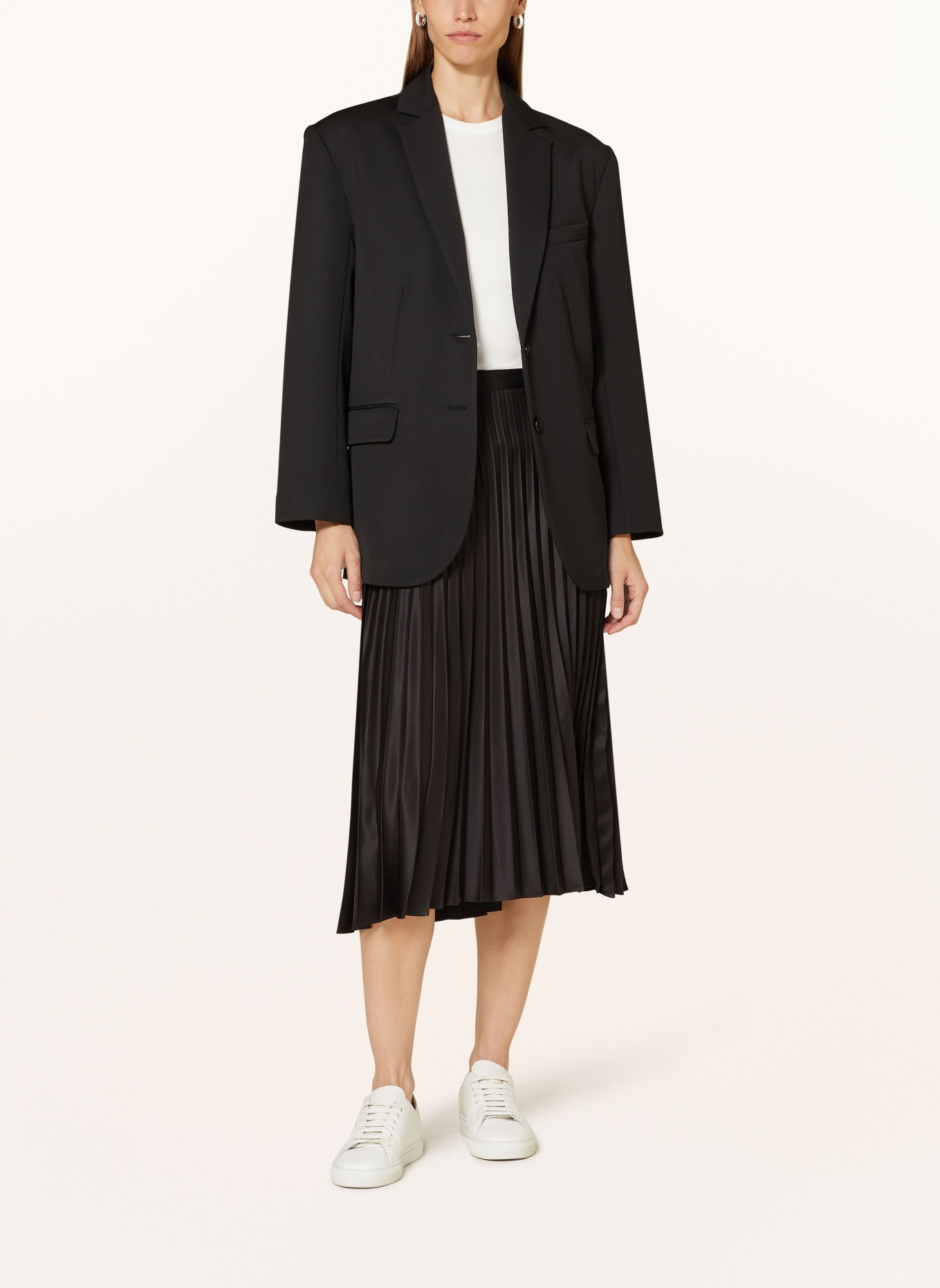 BOSS Satinrock VLISSA mit Plissees: SCHWARZ