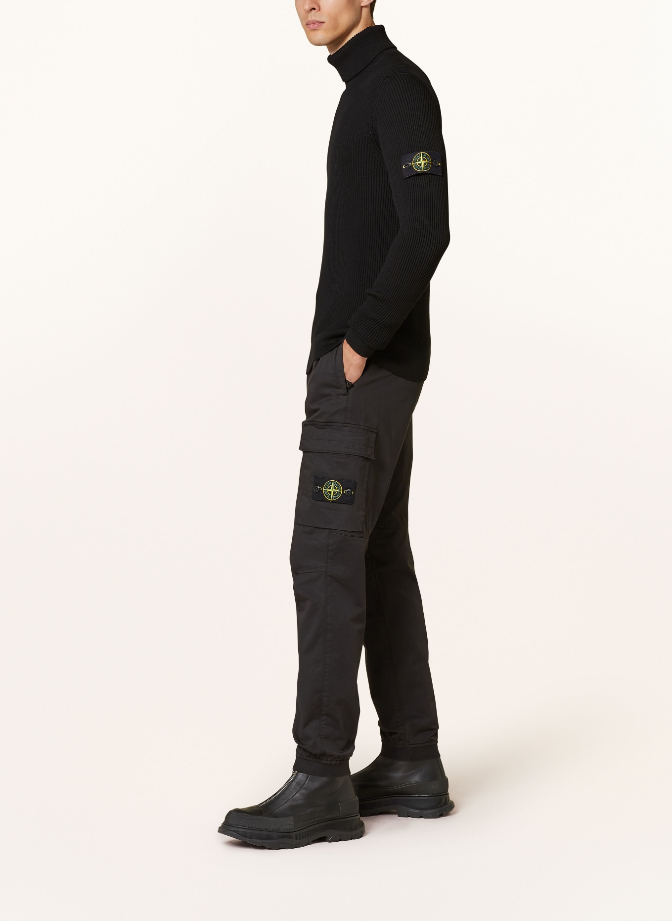Stone island slim pants hotsell
