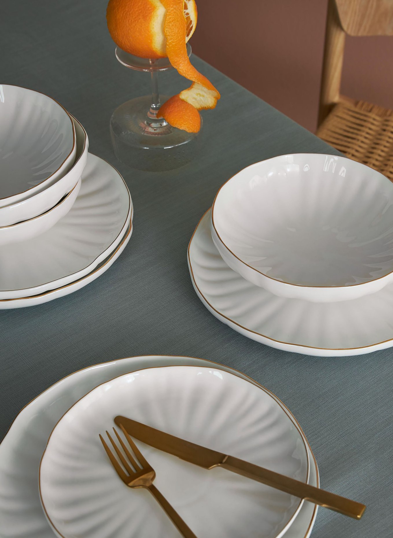 Westwing Collection 12-piece Tableware set SALI, Color: WHITE/ GOLD (Image 6)