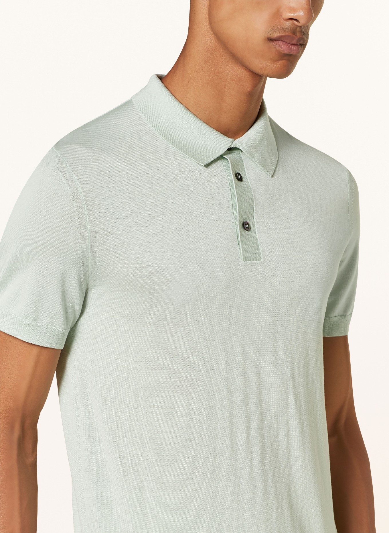 COS Poloshirt Slim Fit mit Seide, Farbe: HELLGRÜN (Bild 4)