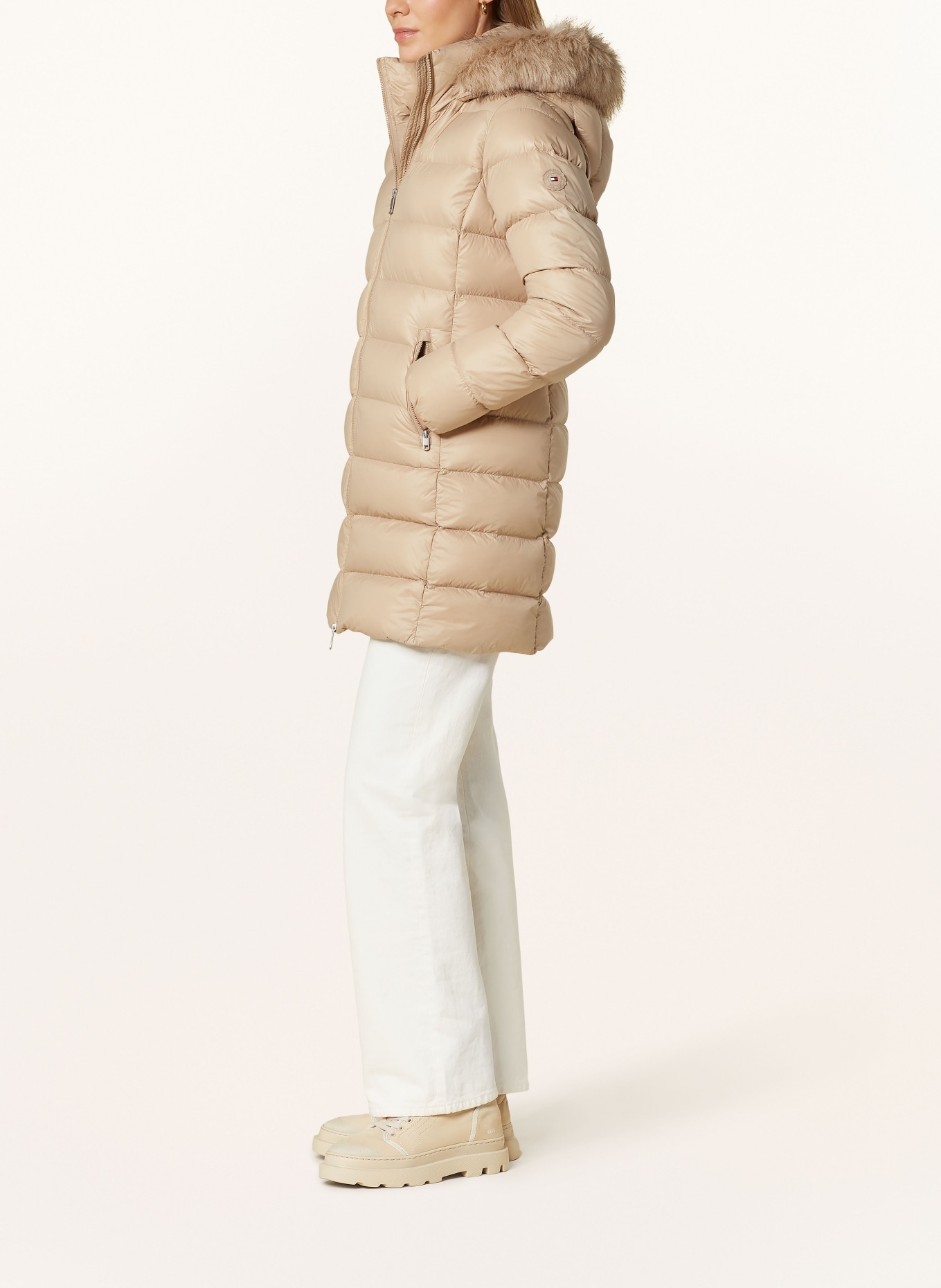 TOMMY HILFIGER Daunenmantel GLOSS DOWN TYRA mit Kunstpelz: BEIGE