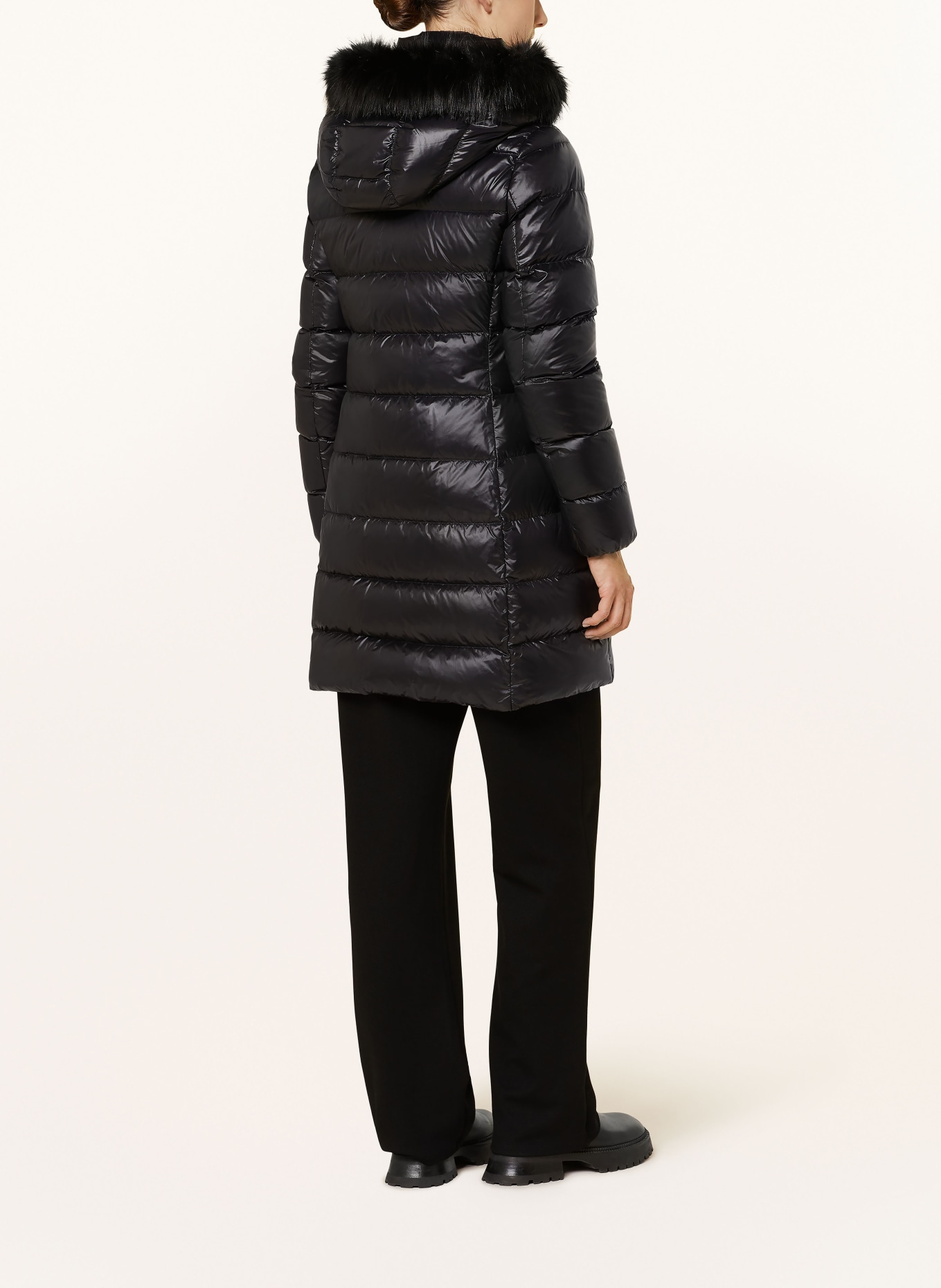 TOMMY HILFIGER Daunenmantel GLOSS DOWN TYRA mit Kunstpelz: SCHWARZ