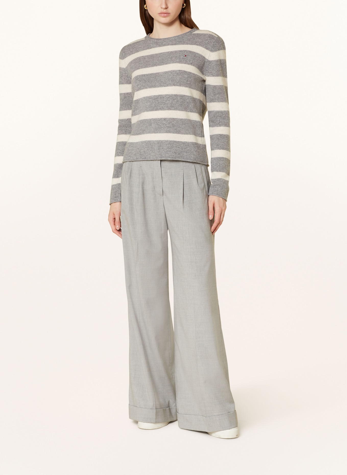 TOMMY HILFIGER Pullover: GRAU / WEISS