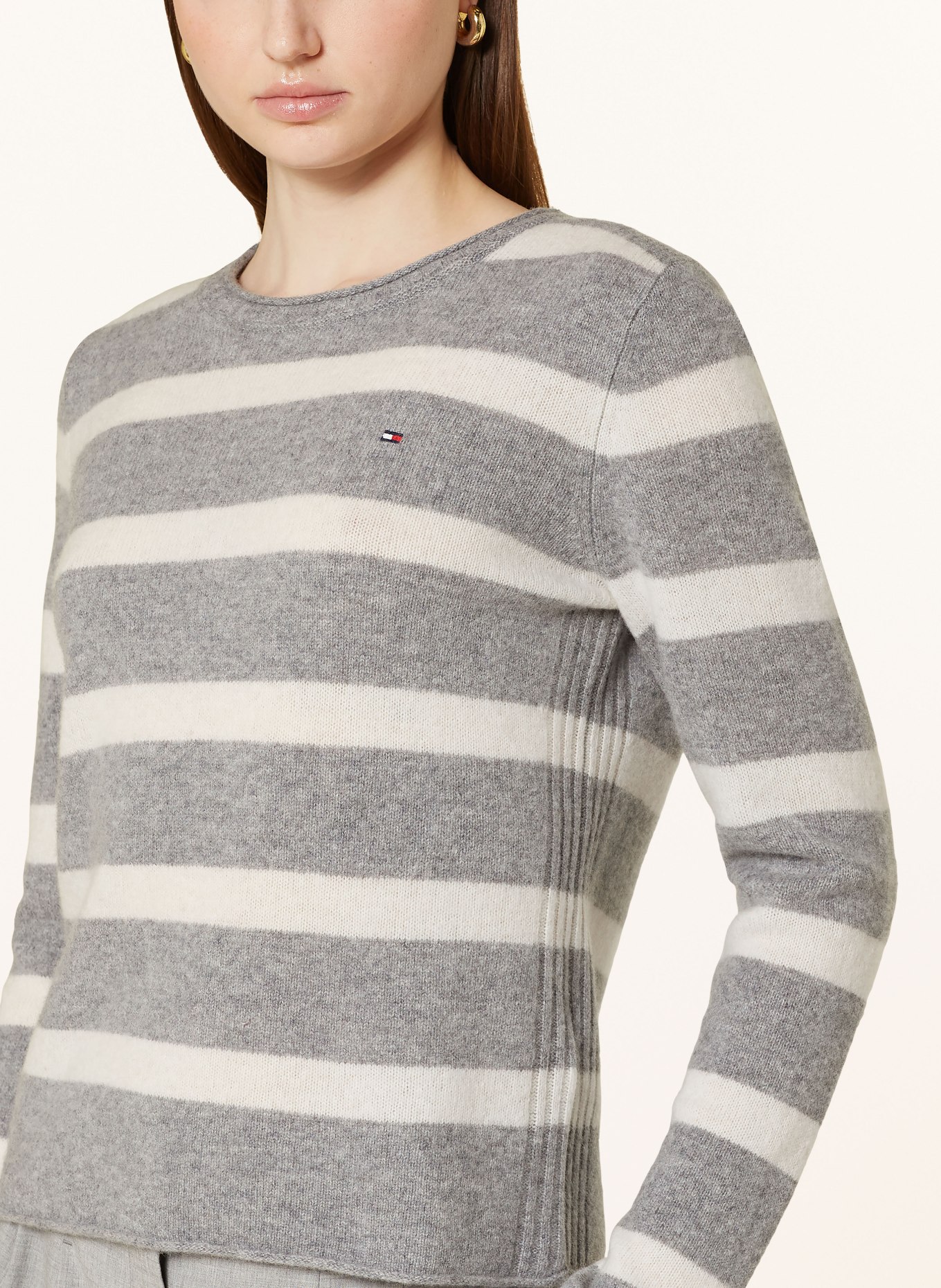 TOMMY HILFIGER Pullover: GRAU / WEISS