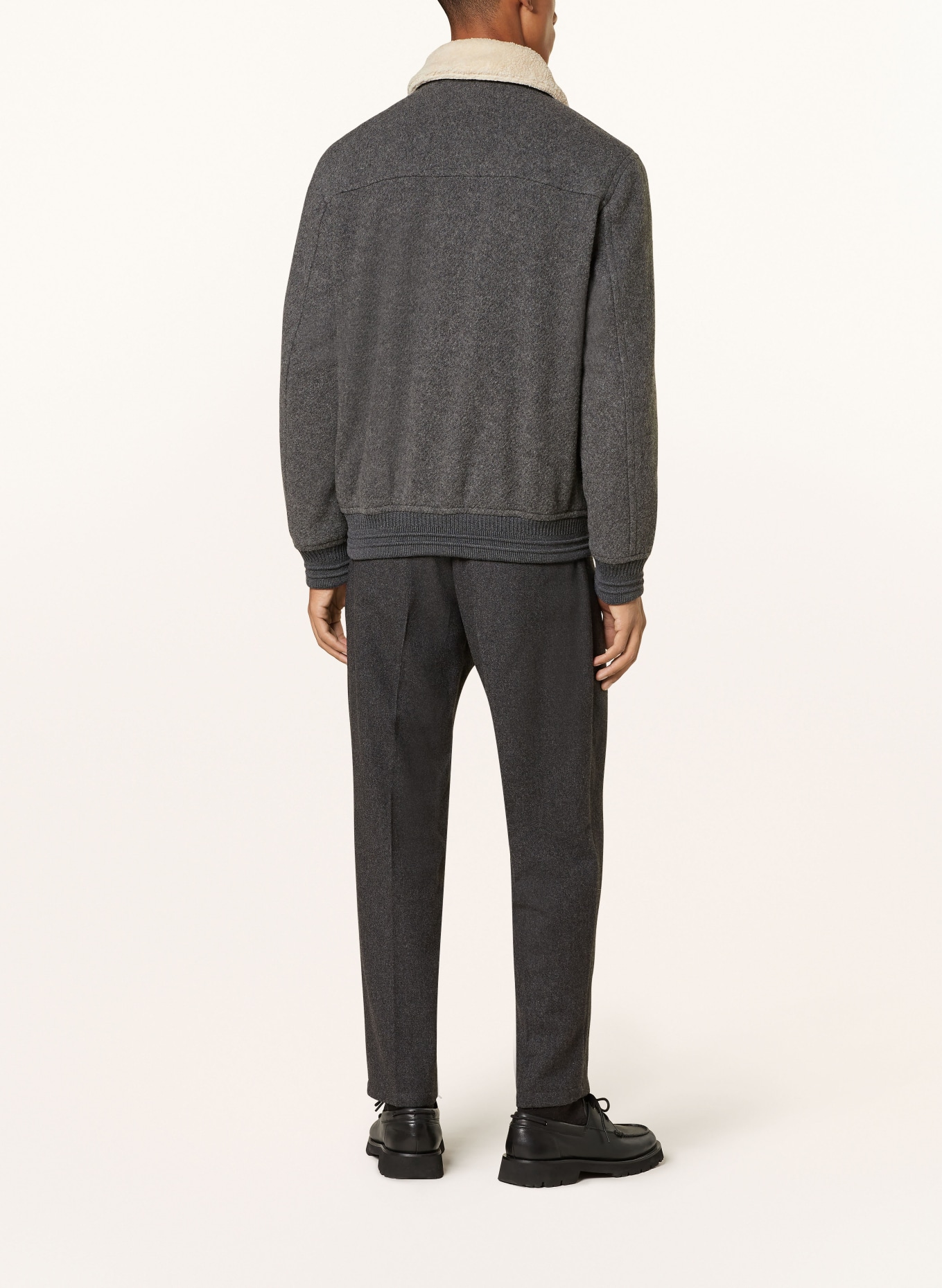 TOMMY HILFIGER Blouson mit Teddyfell in grau 