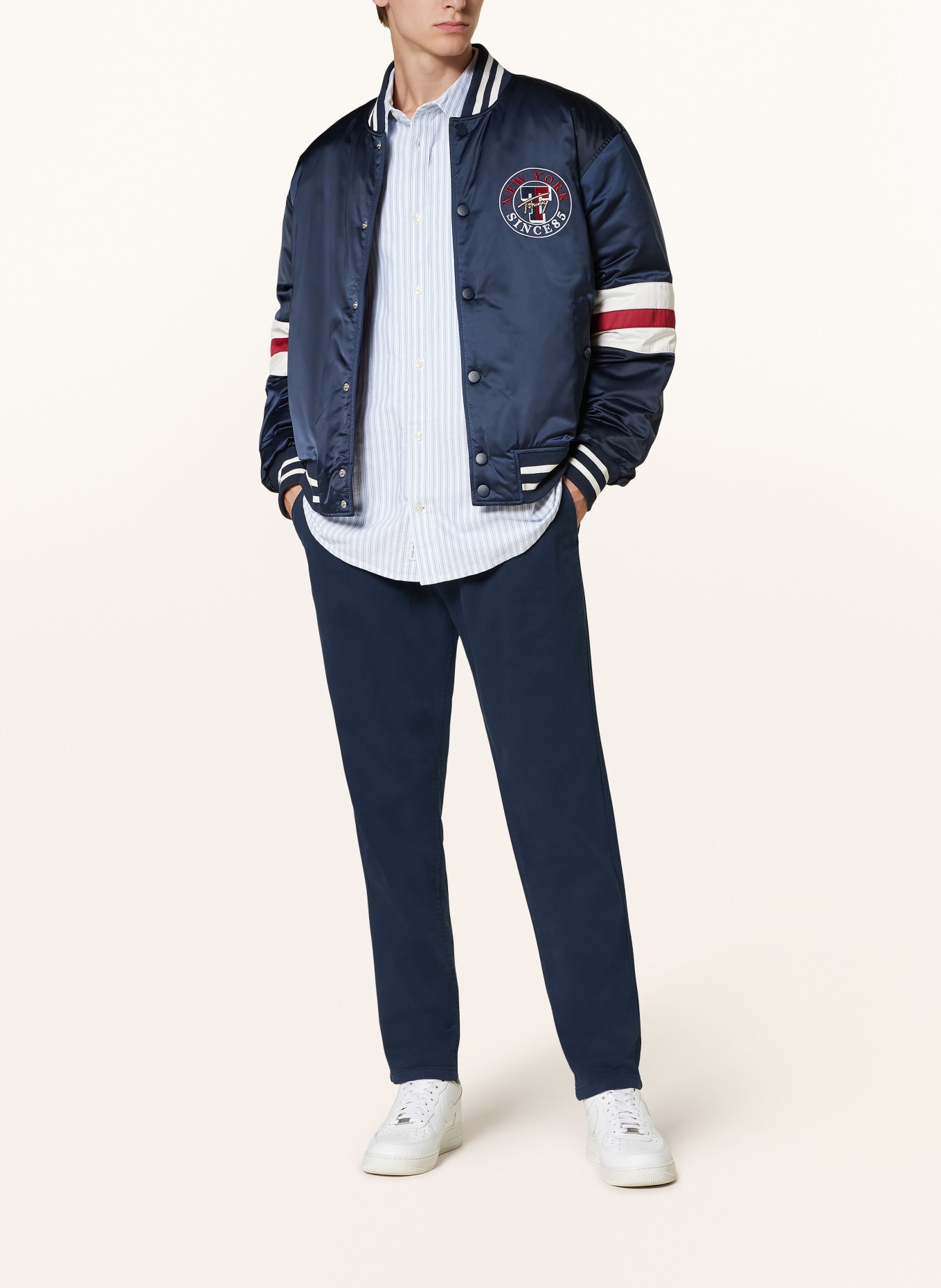 TOMMY JEANS Chino Relaxed Fit: DUNKELBLAU