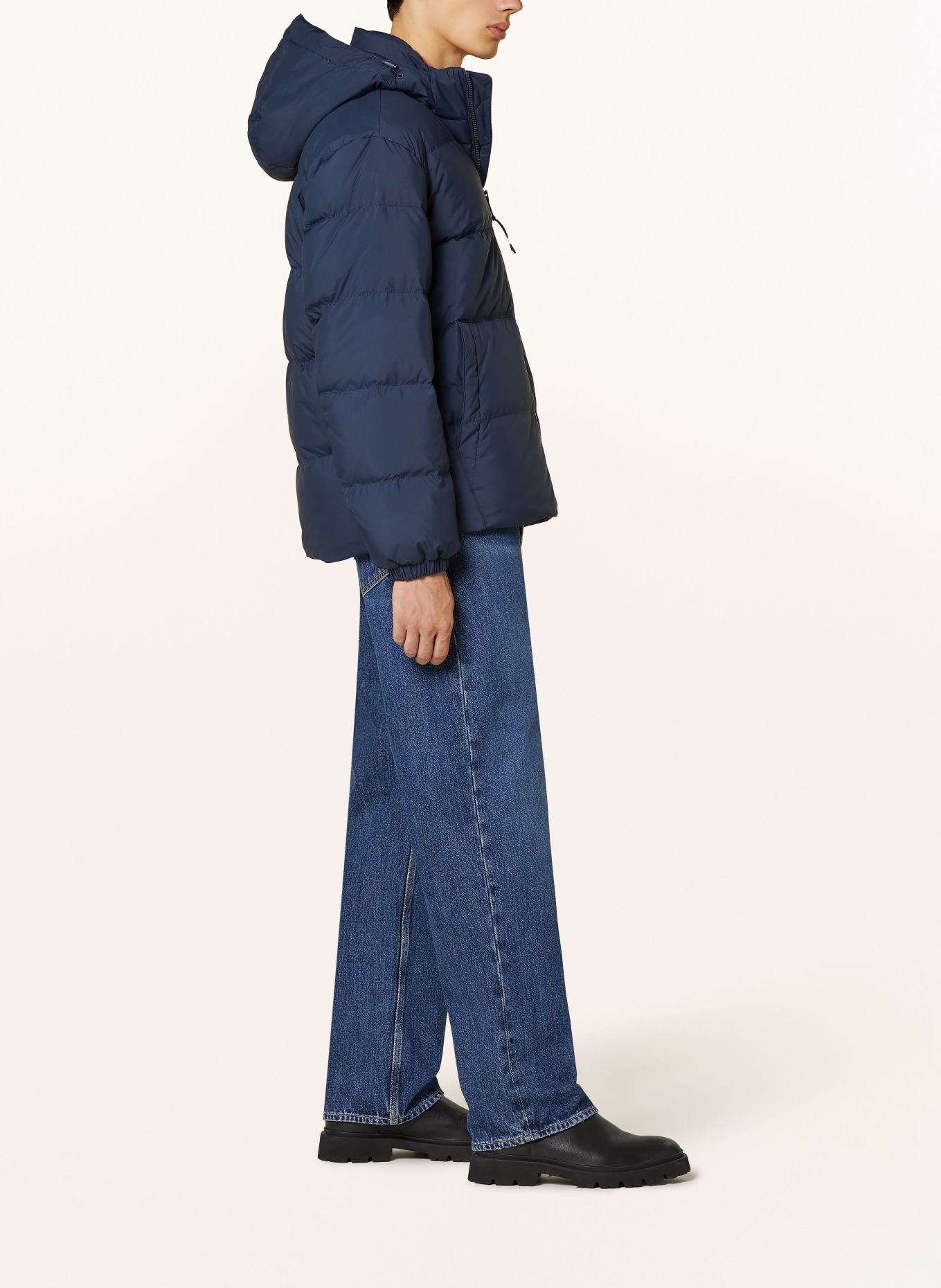 TOMMY JEANS Daunenjacke mit abnehmbarer Kapuze: DUNKELBLAU