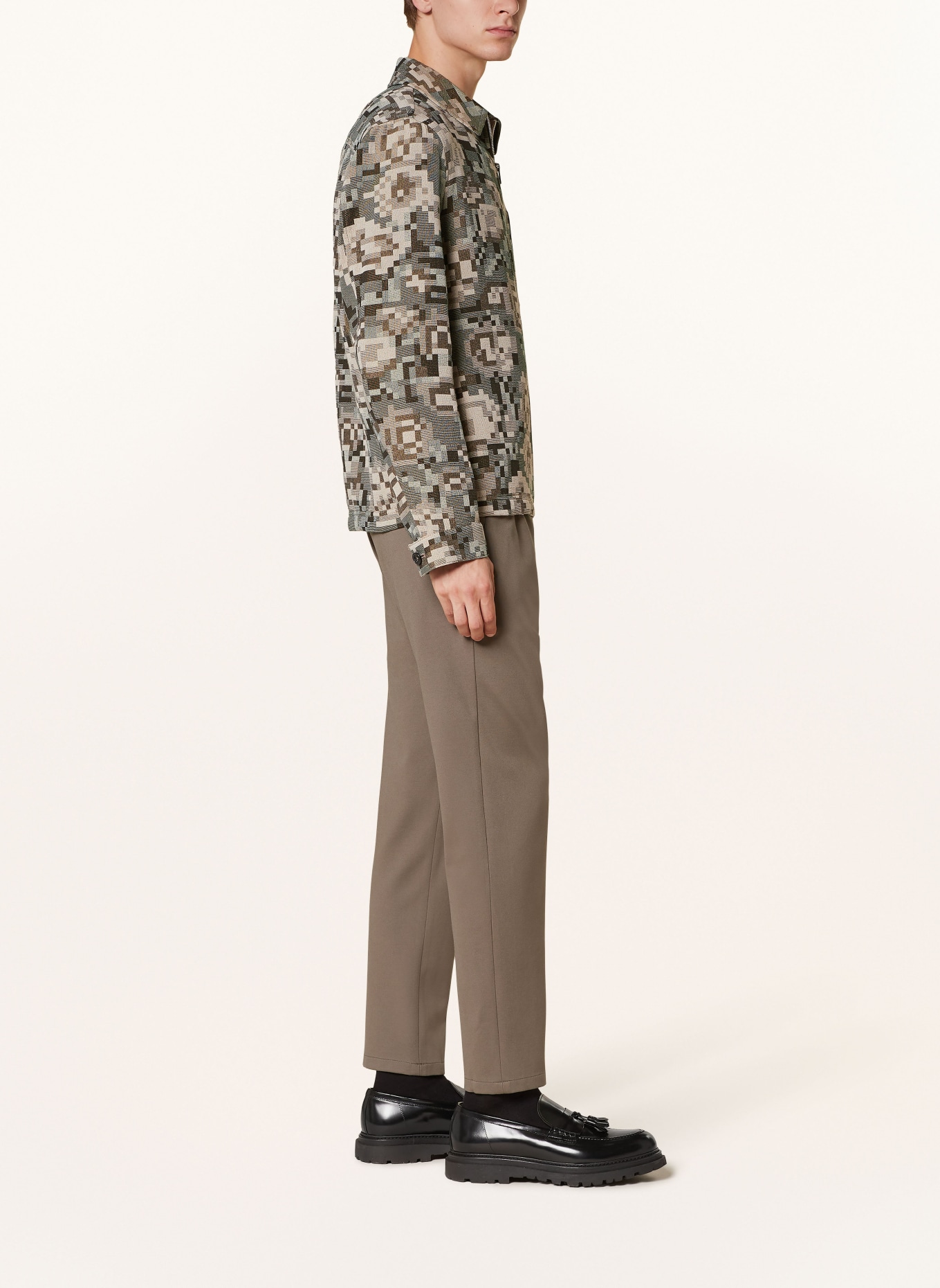 DRYKORN Jersey broek DEGER in joggingstijl Slim Fit: KAKI