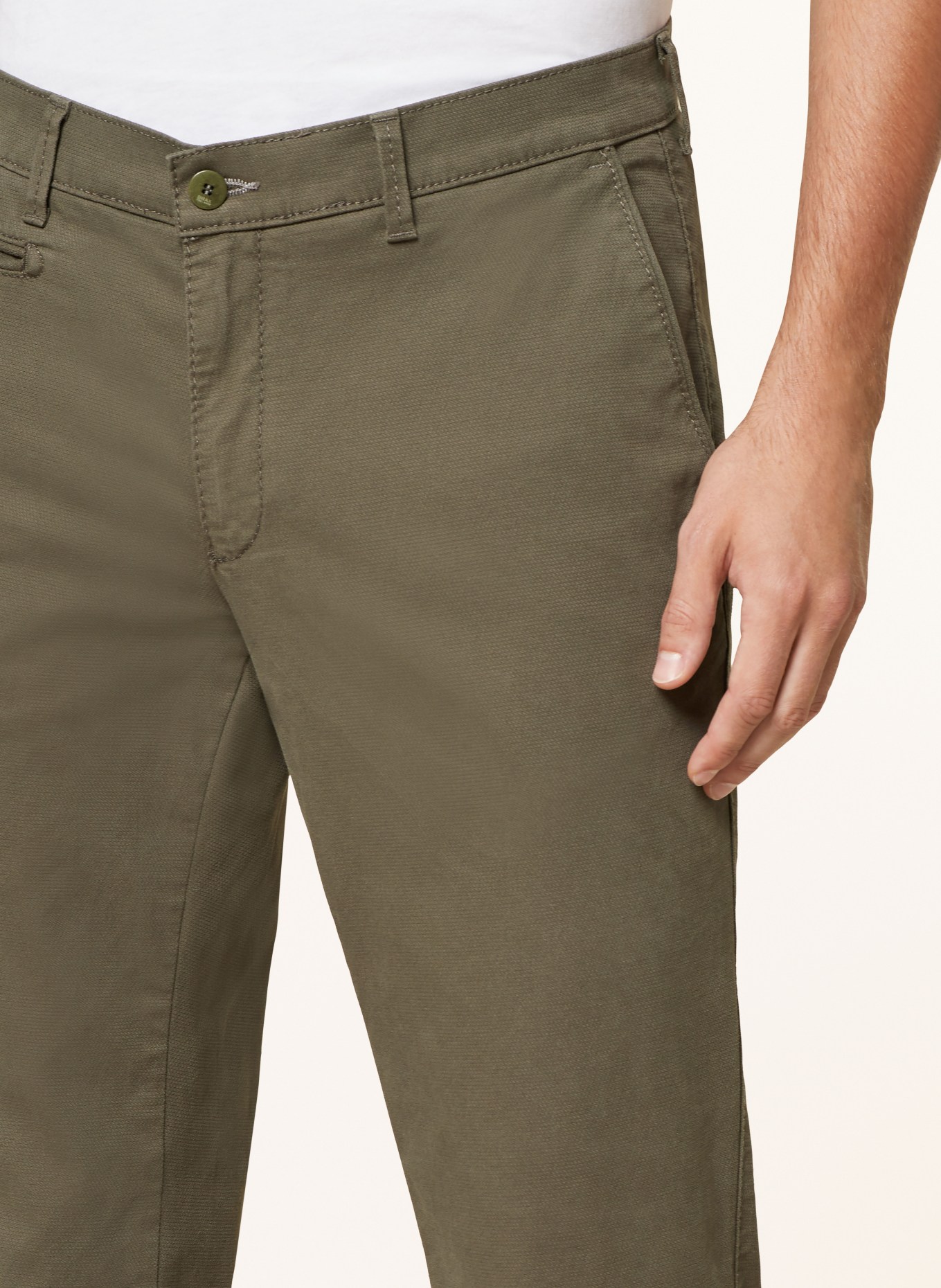 BRAX Chino FABIO IN Modern Fit, Farbe: 33 OLIVE (Bild 5)