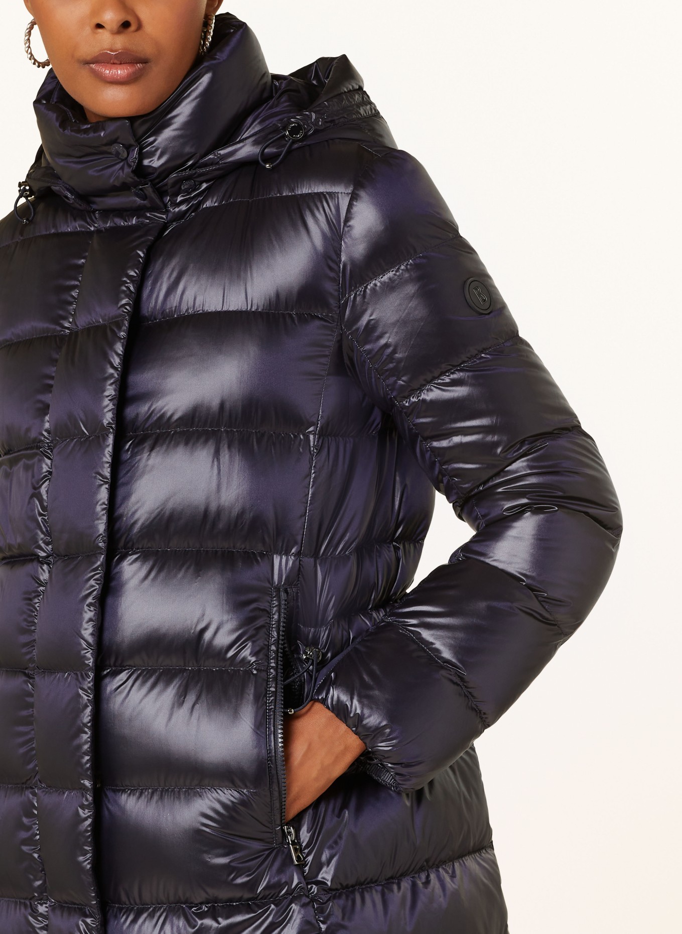 BOGNER Daunenmantel LYNN-D4 mit abnehmbarer Kapuze, Farbe: DUNKELBLAU (Bild 5)