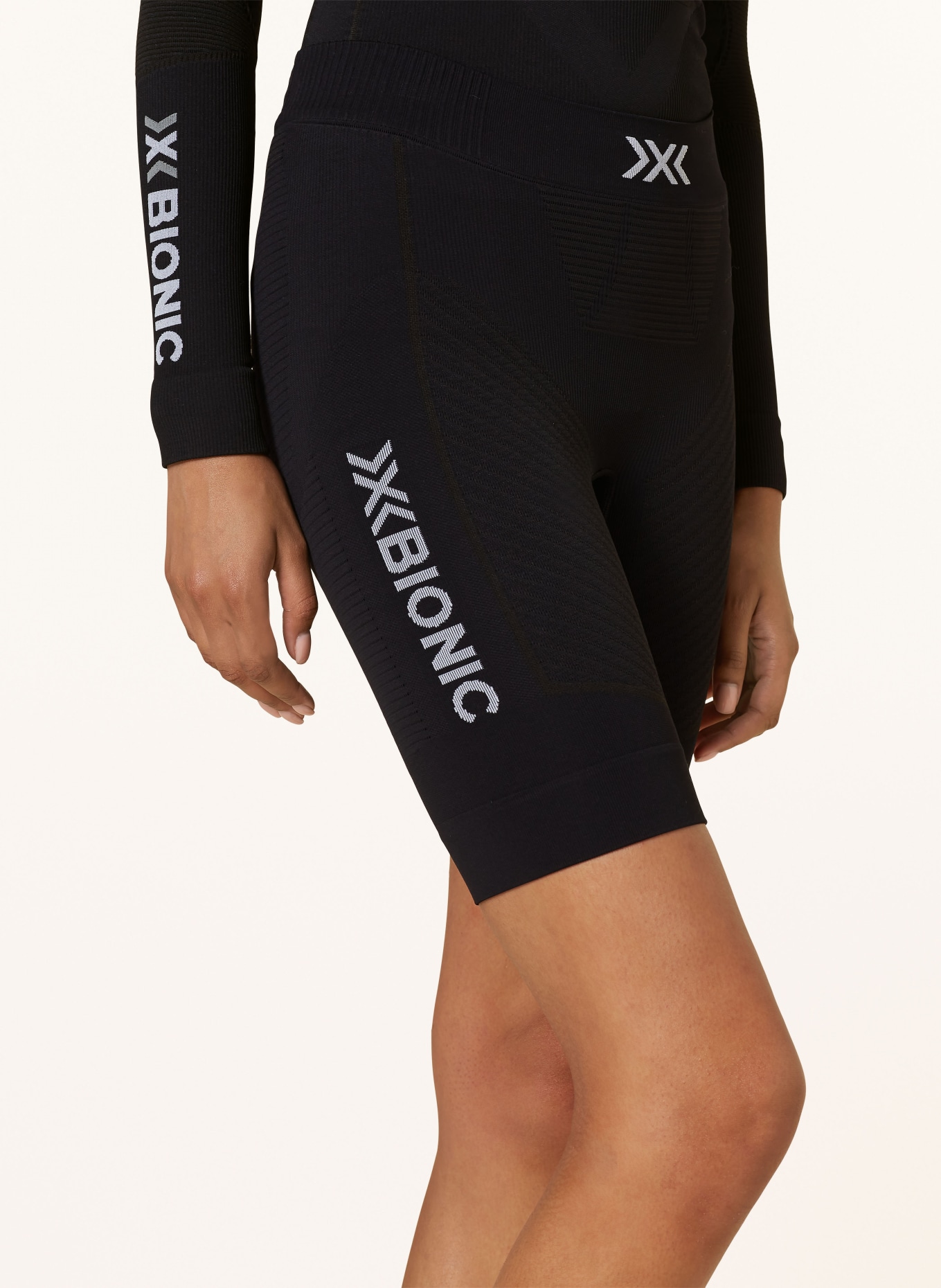 X-BIONIC Laufshorts INVENT 4.0 RUN SPEED SHORTS WOMEN, Farbe: SCHWARZ/ HELLGRAU (Bild 5)