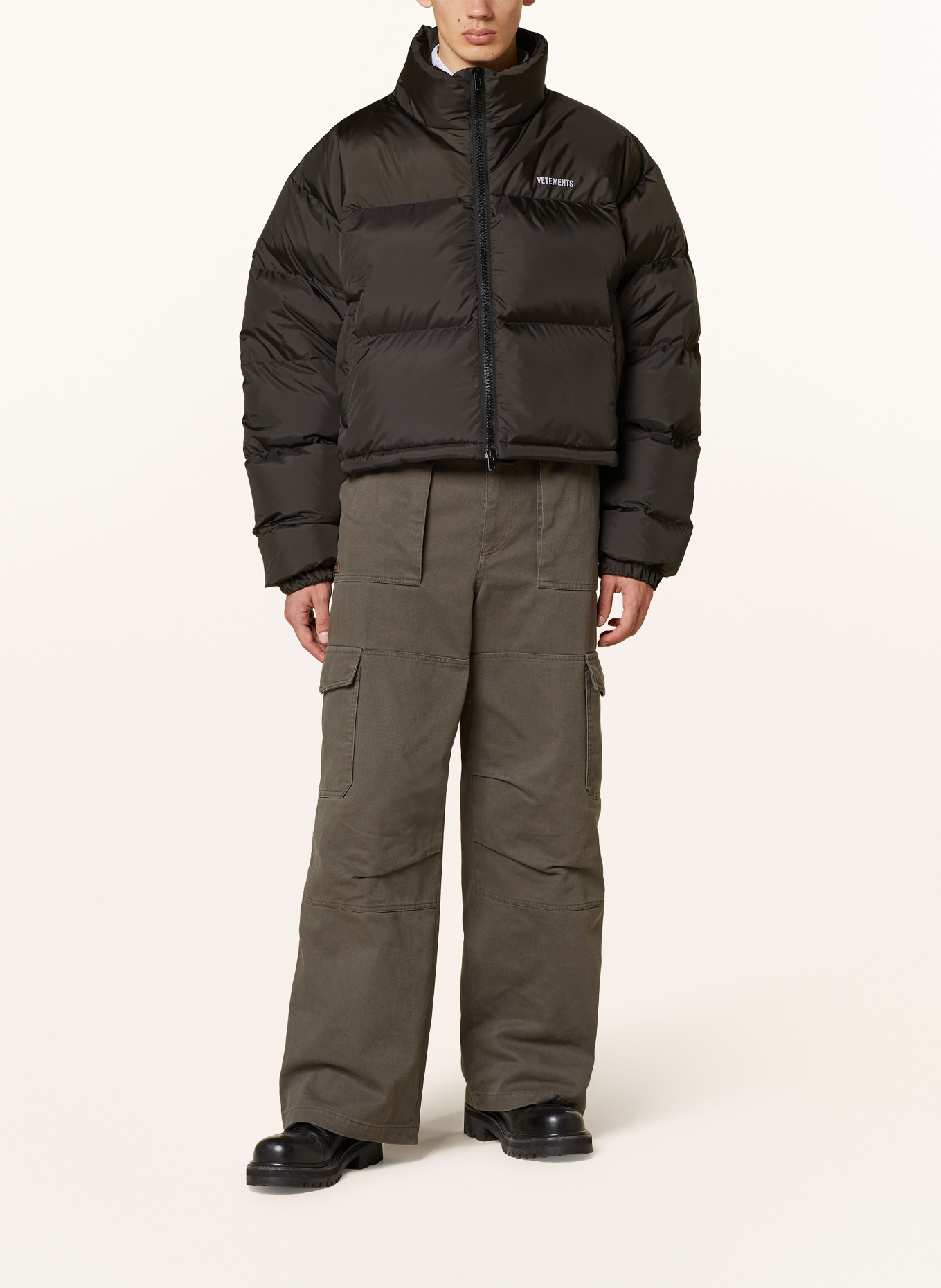VETEMENTS Daunenjacke, Farbe: SCHWARZ (Bild 2)