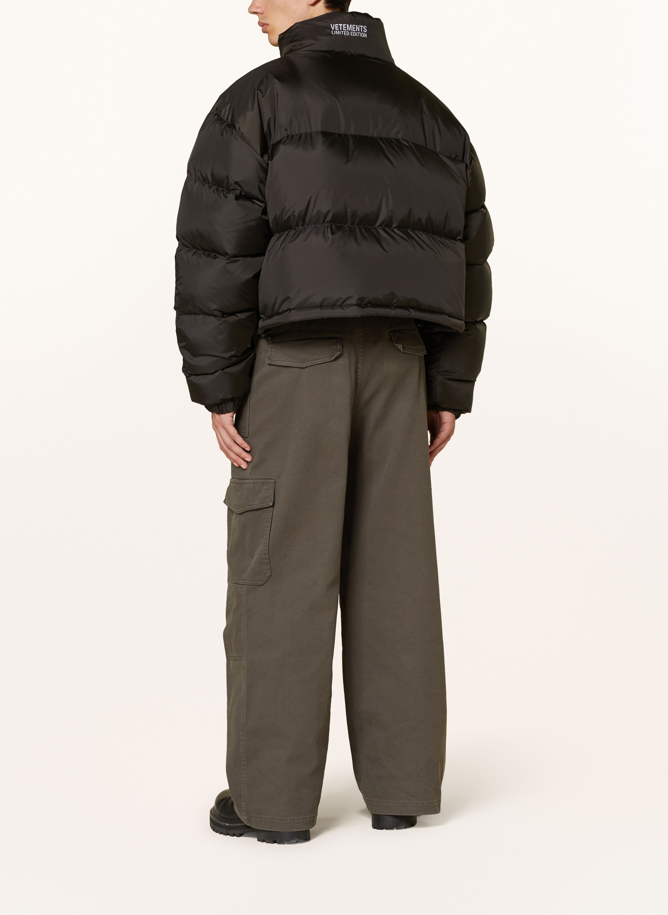 VETEMENTS Daunenjacke, Farbe: SCHWARZ (Bild 3)