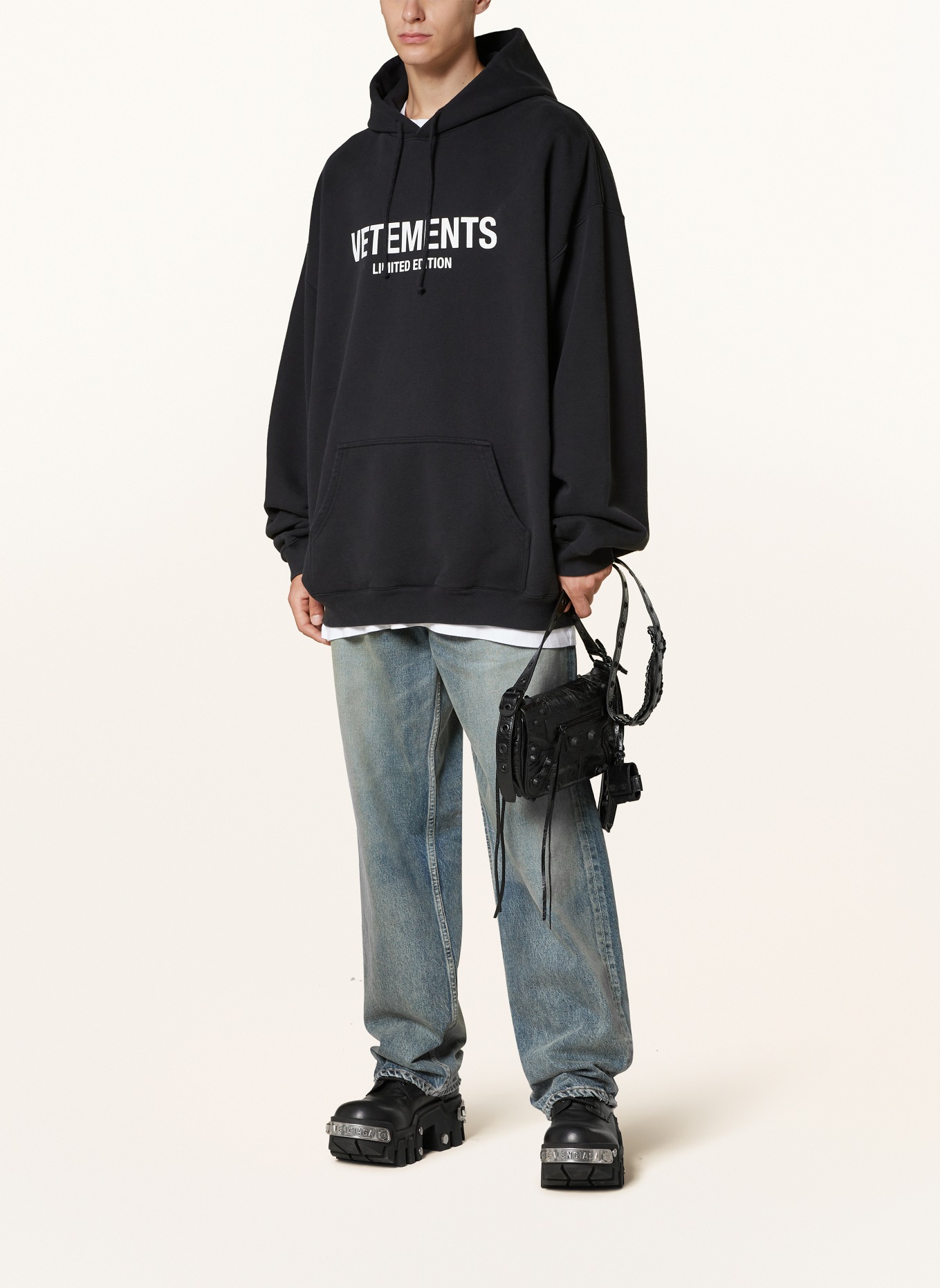 VETEMENTS Oversized hoodie