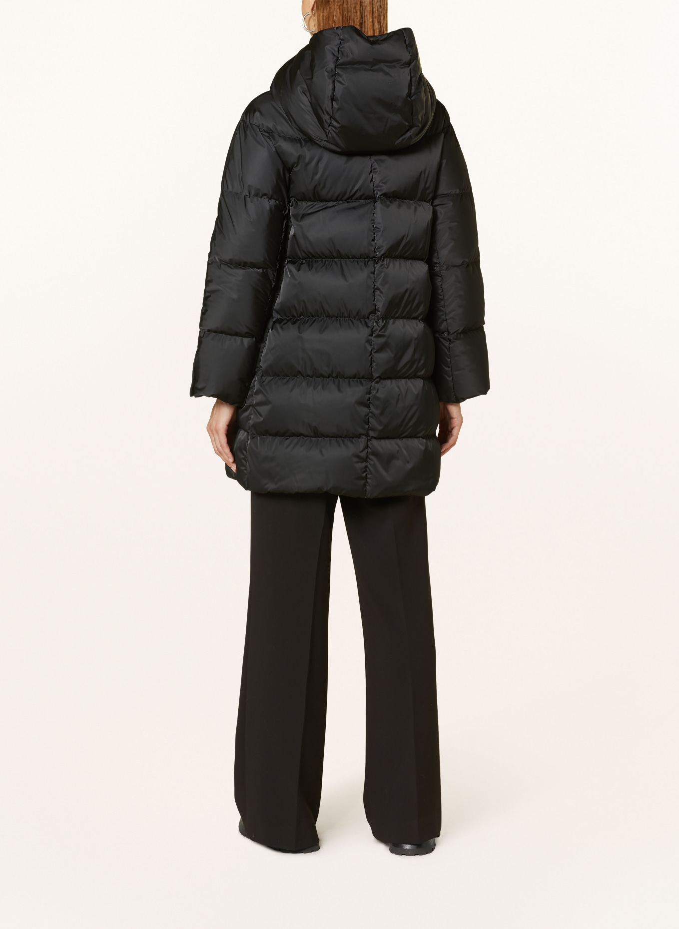 HERNO Daunenmantel: SCHWARZ