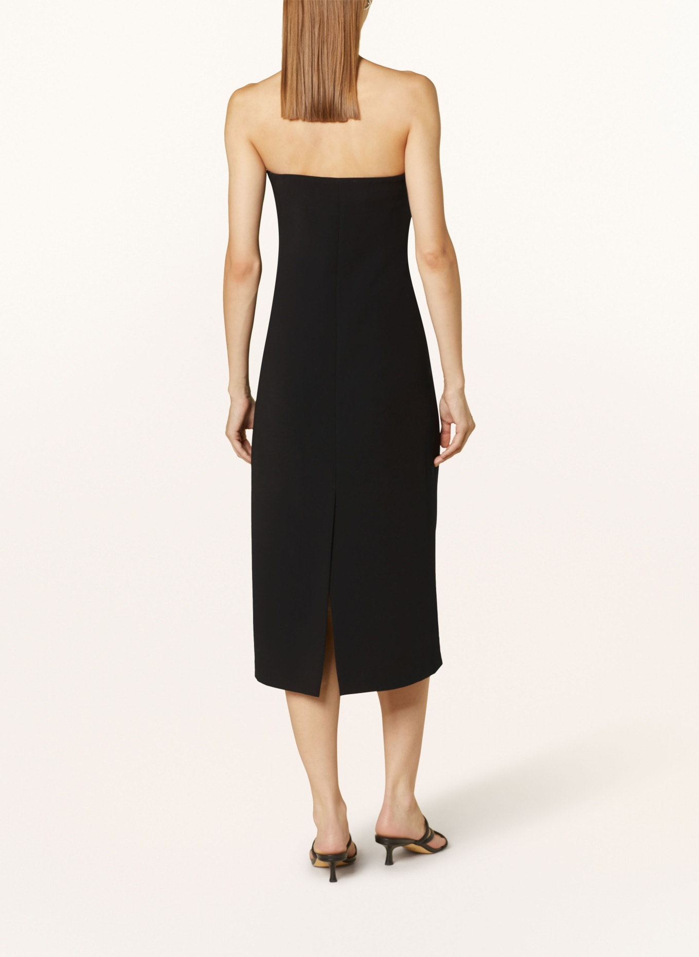 VINCE Off-Shoulder šaty: ČERNÁ