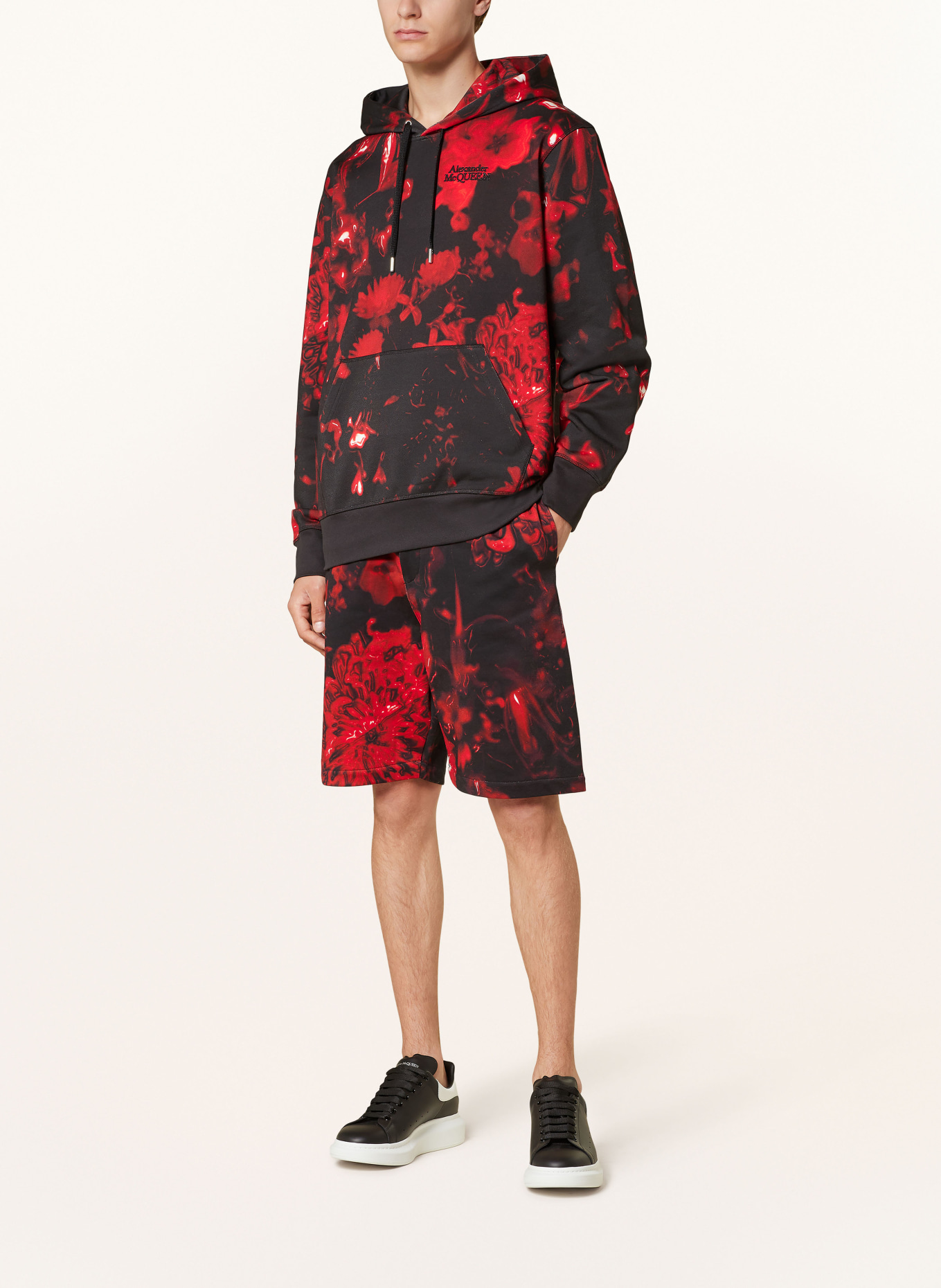 Alexander McQUEEN Sweat shorts, Color: BLACK/ RED (Image 2)