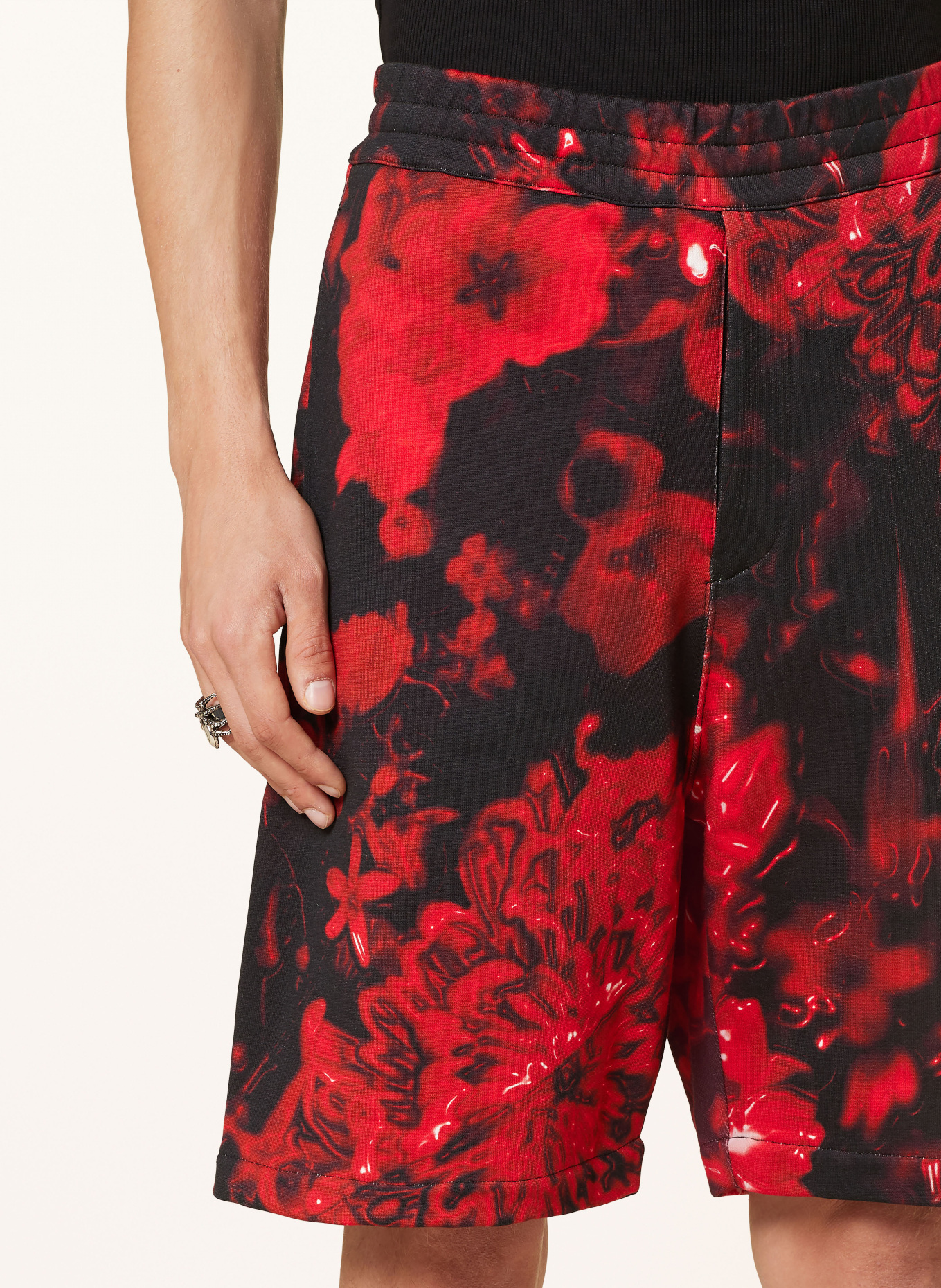 Alexander McQUEEN Sweat shorts, Color: BLACK/ RED (Image 6)