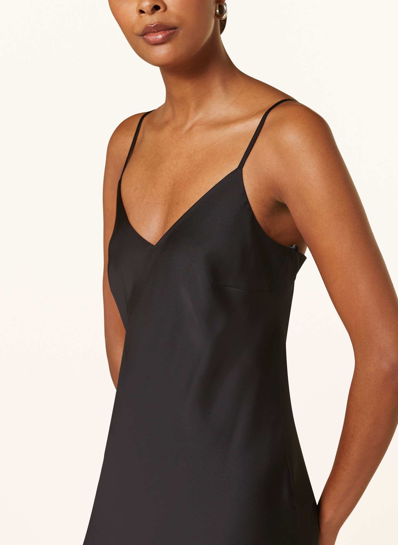 SWING Cocktailkleid aus Satin: SCHWARZ