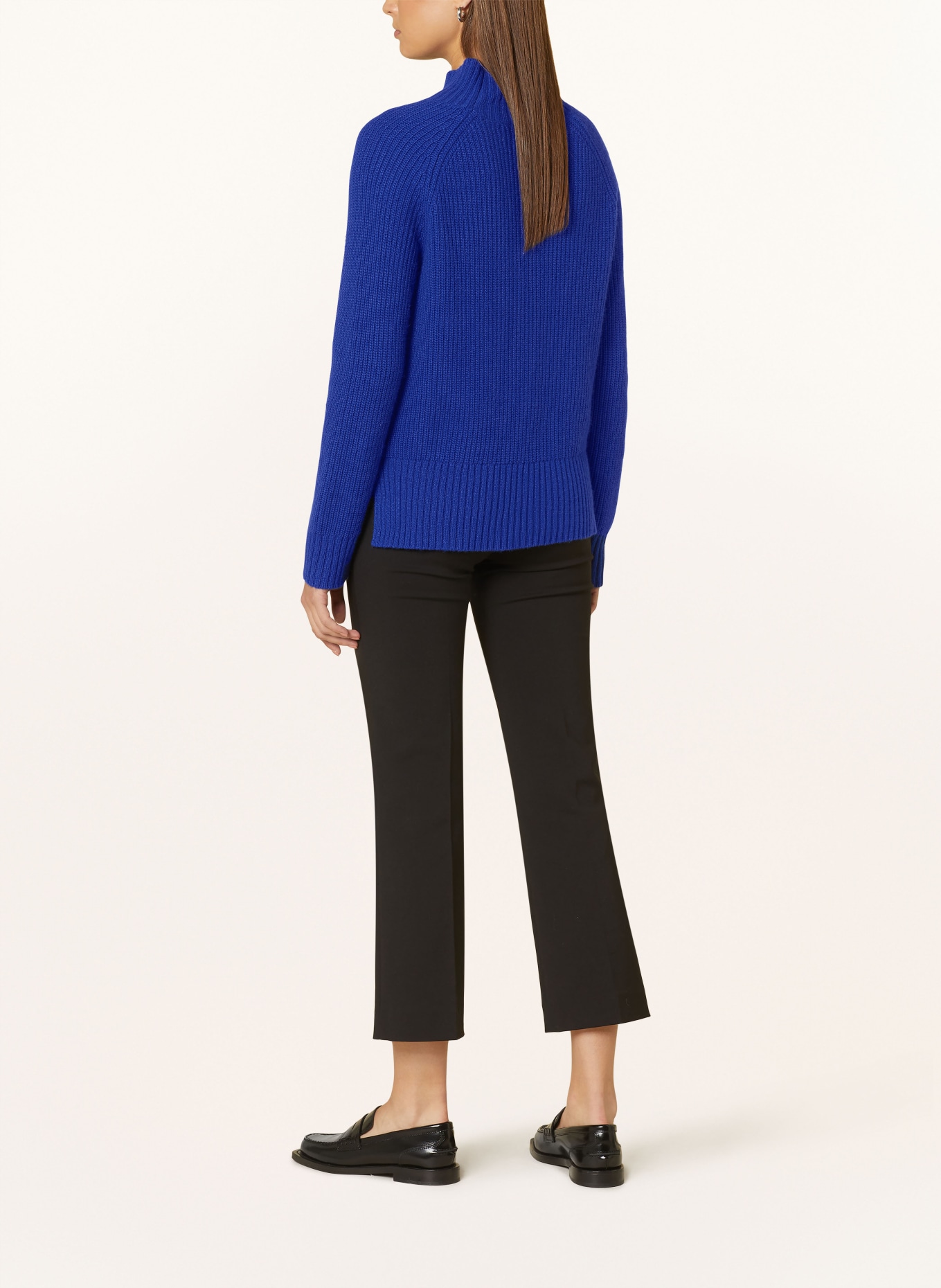 darling harbour pull: ROYALBLAU