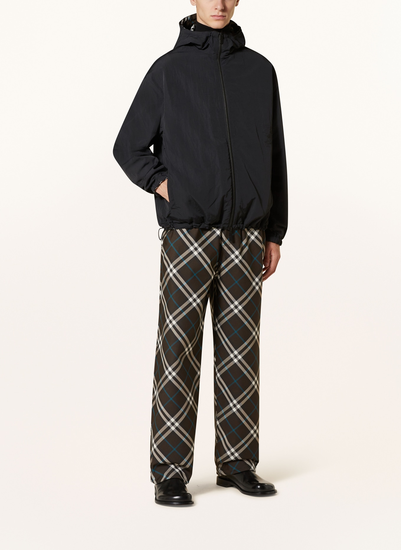 BURBERRY Jacke: SCHWARZ/ WEISS/ PETROL