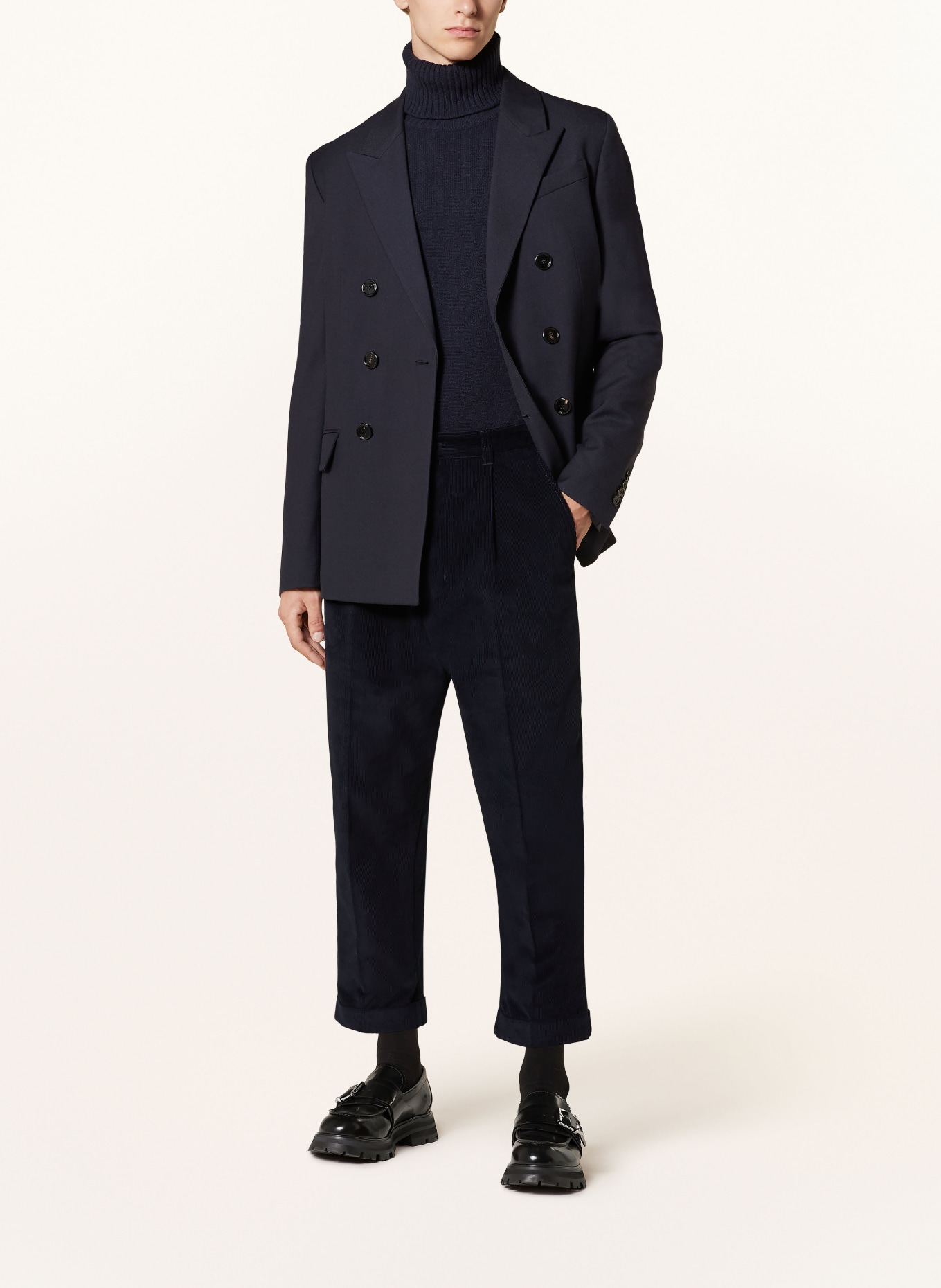 AMI PARIS Spodnie sztruksowe ze skróconymi nogawkami: GRANATOWY