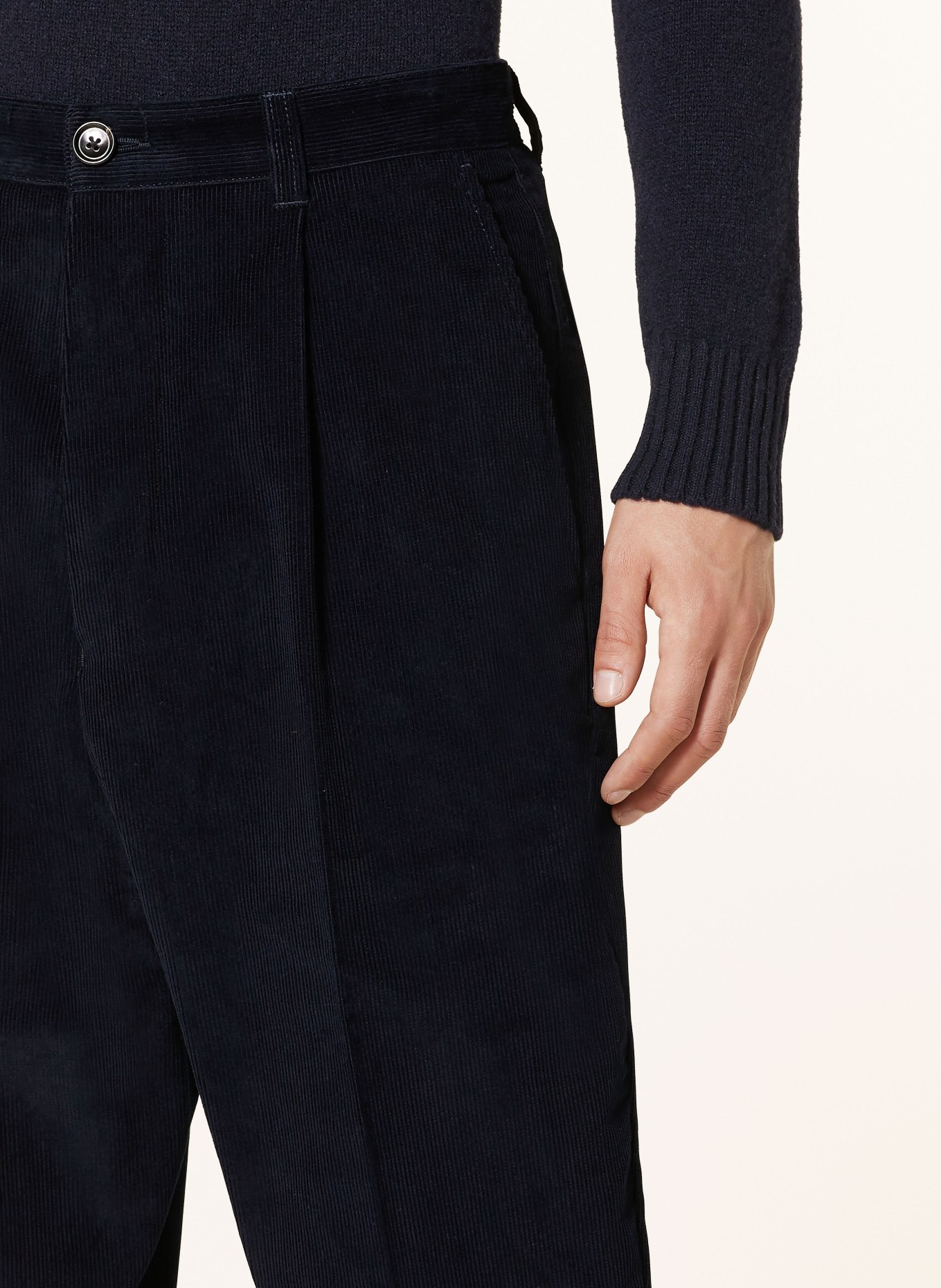 AMI PARIS Spodnie sztruksowe ze skróconymi nogawkami: GRANATOWY