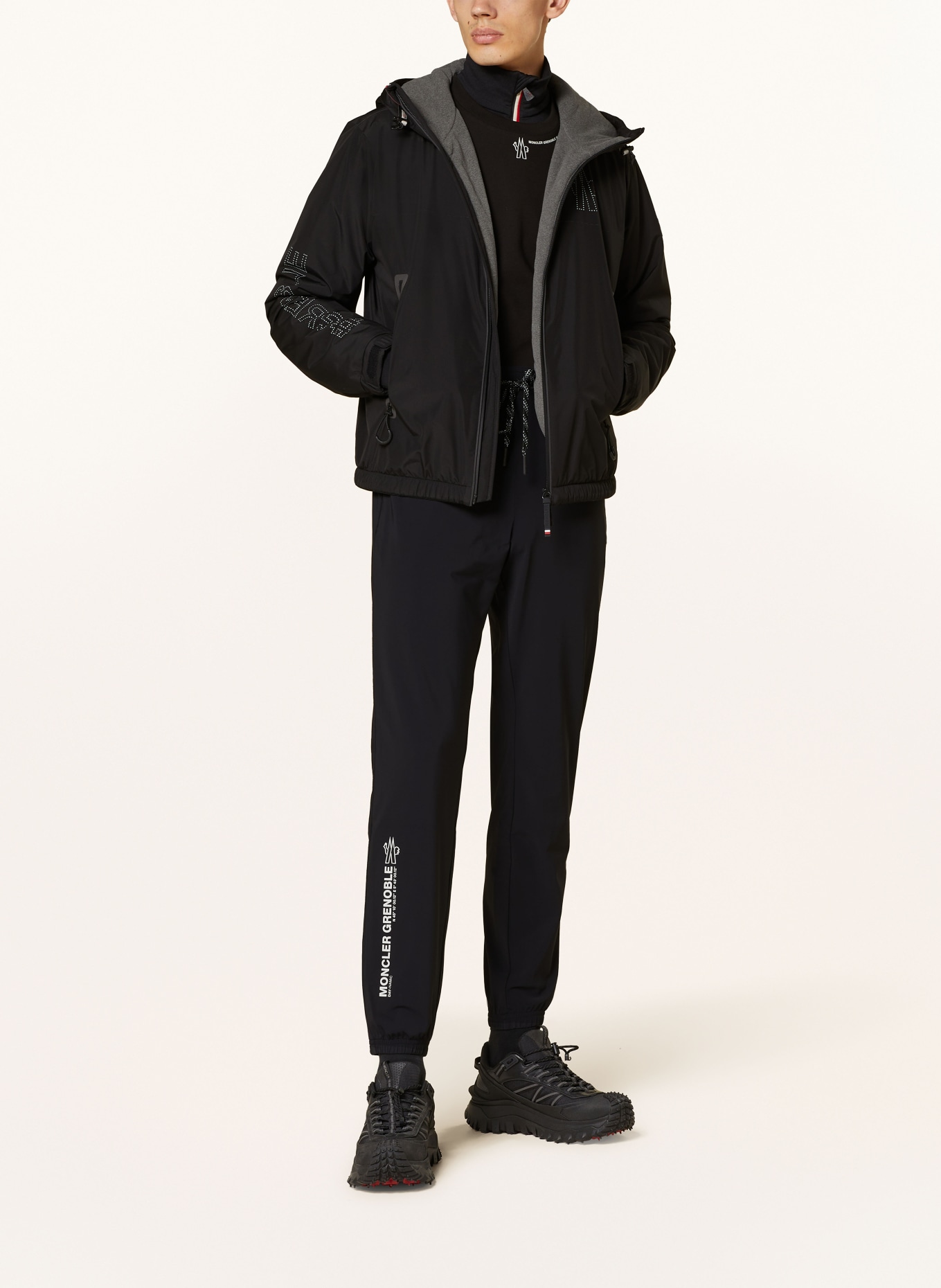 MONCLER GRENOBLE Bunda: ČERNÁ