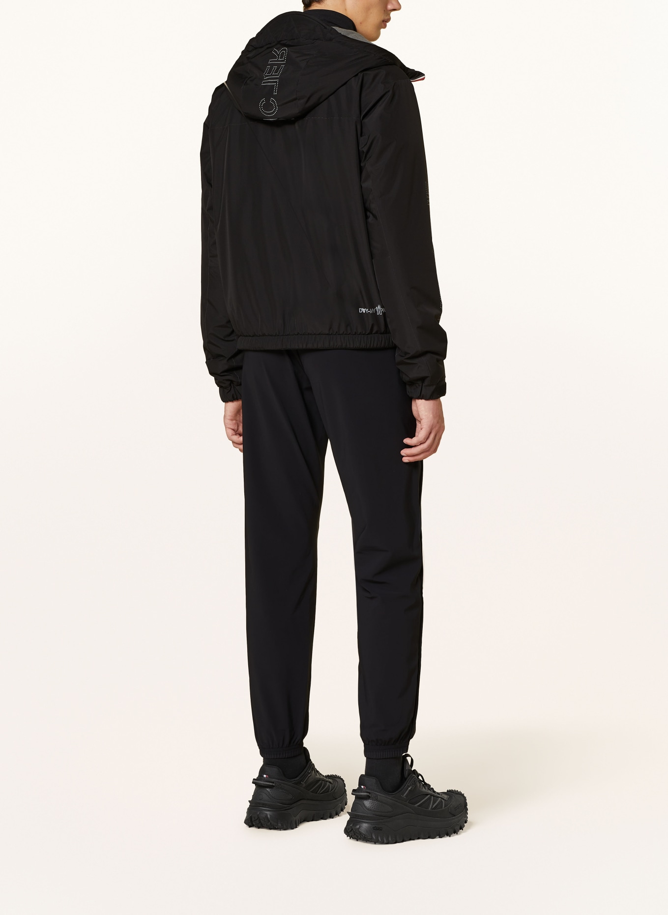 MONCLER GRENOBLE Bunda: ČERNÁ