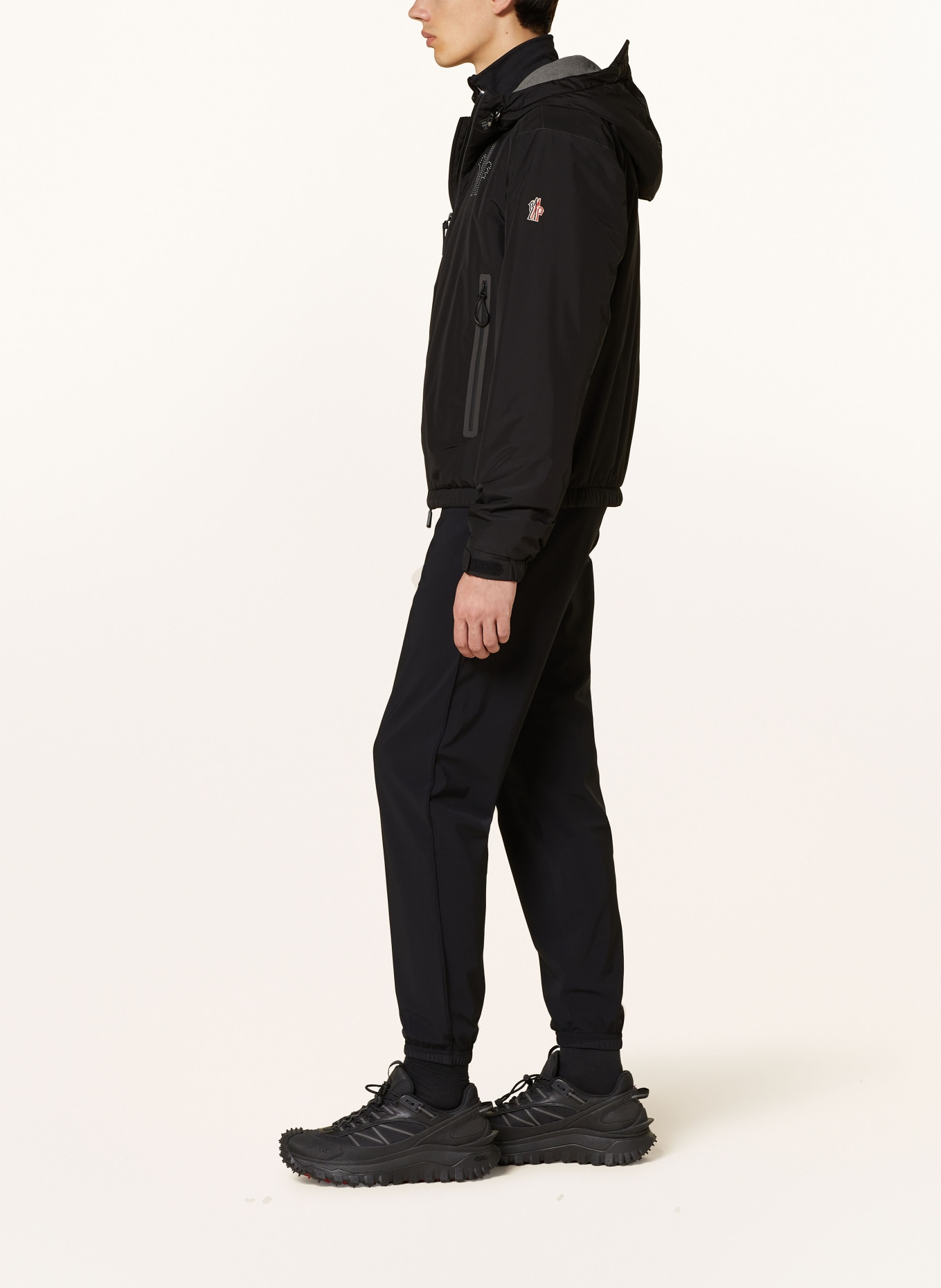 MONCLER GRENOBLE Bunda: ČERNÁ