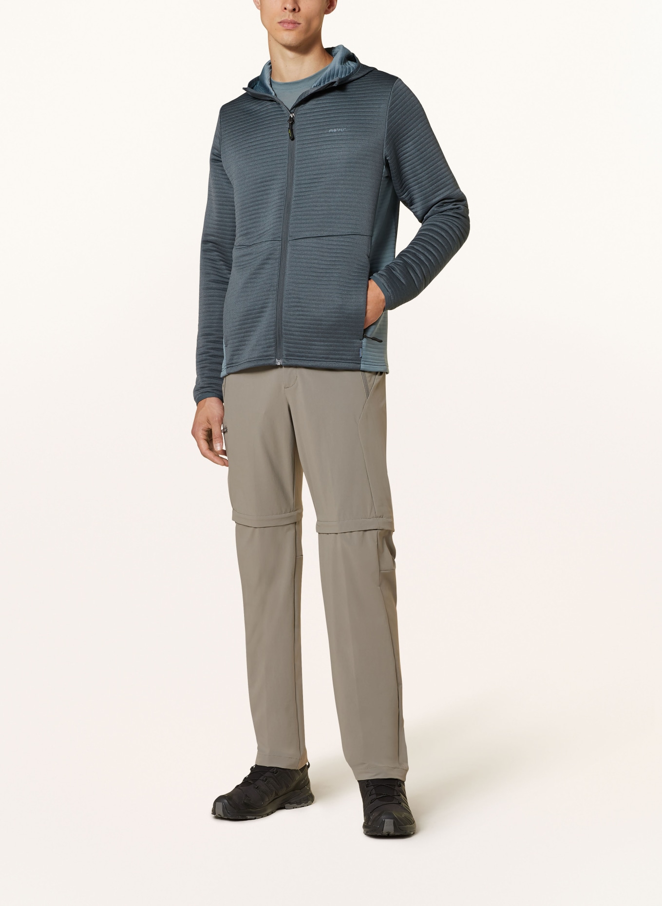 me°ru' Mid-layer jacket SMÖGEN, Color: Stradivarius T-shirt con scollo rotondo e spalle imbottite bianca (Image 2)