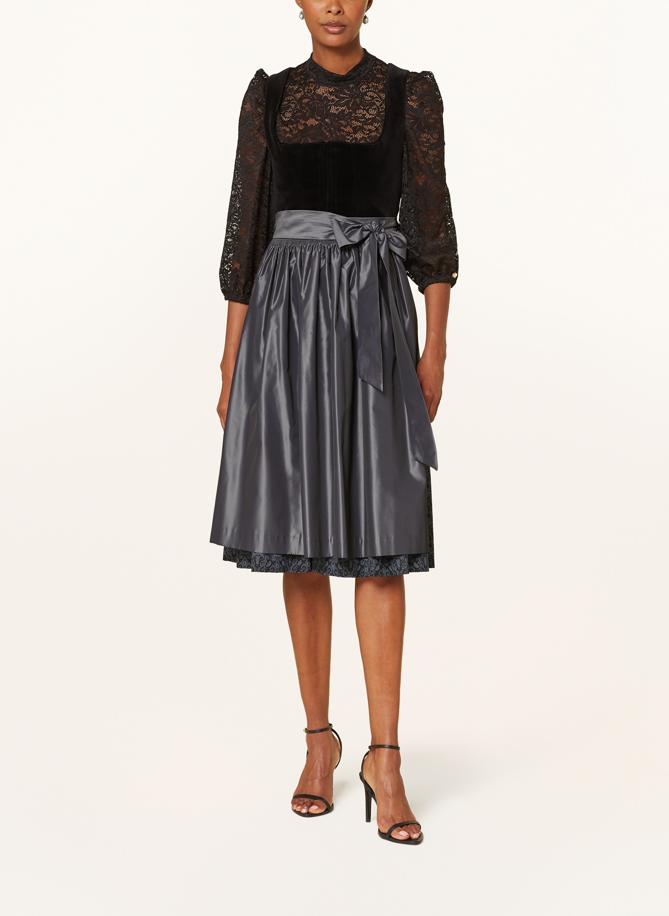 AlpenHERZ Dirndlbluse ZOE aus Spitze: SCHWARZ