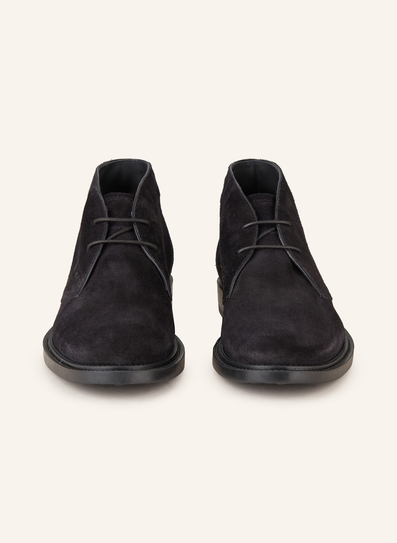 Black desert boots store