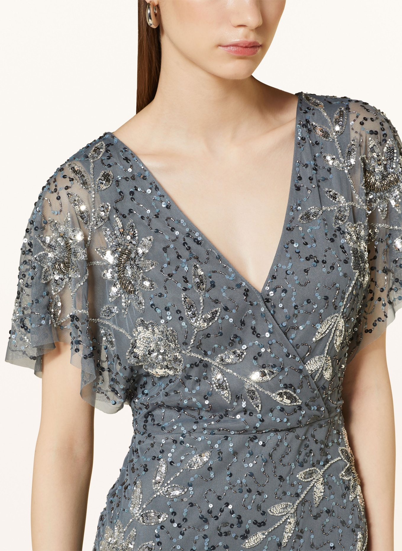 ADRIANNA PAPELL Evening dress with sequins