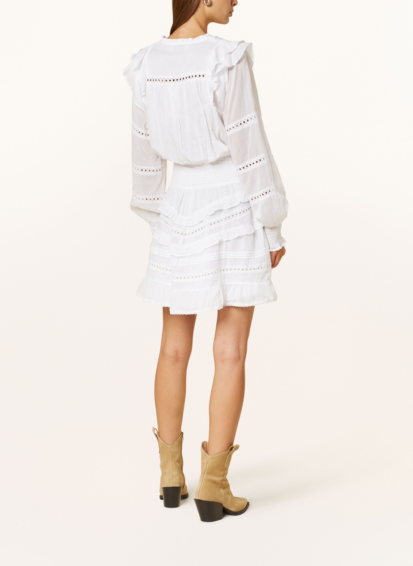 NEO NOIR Kleid mit Rüschen und Lochspitze: WEISS