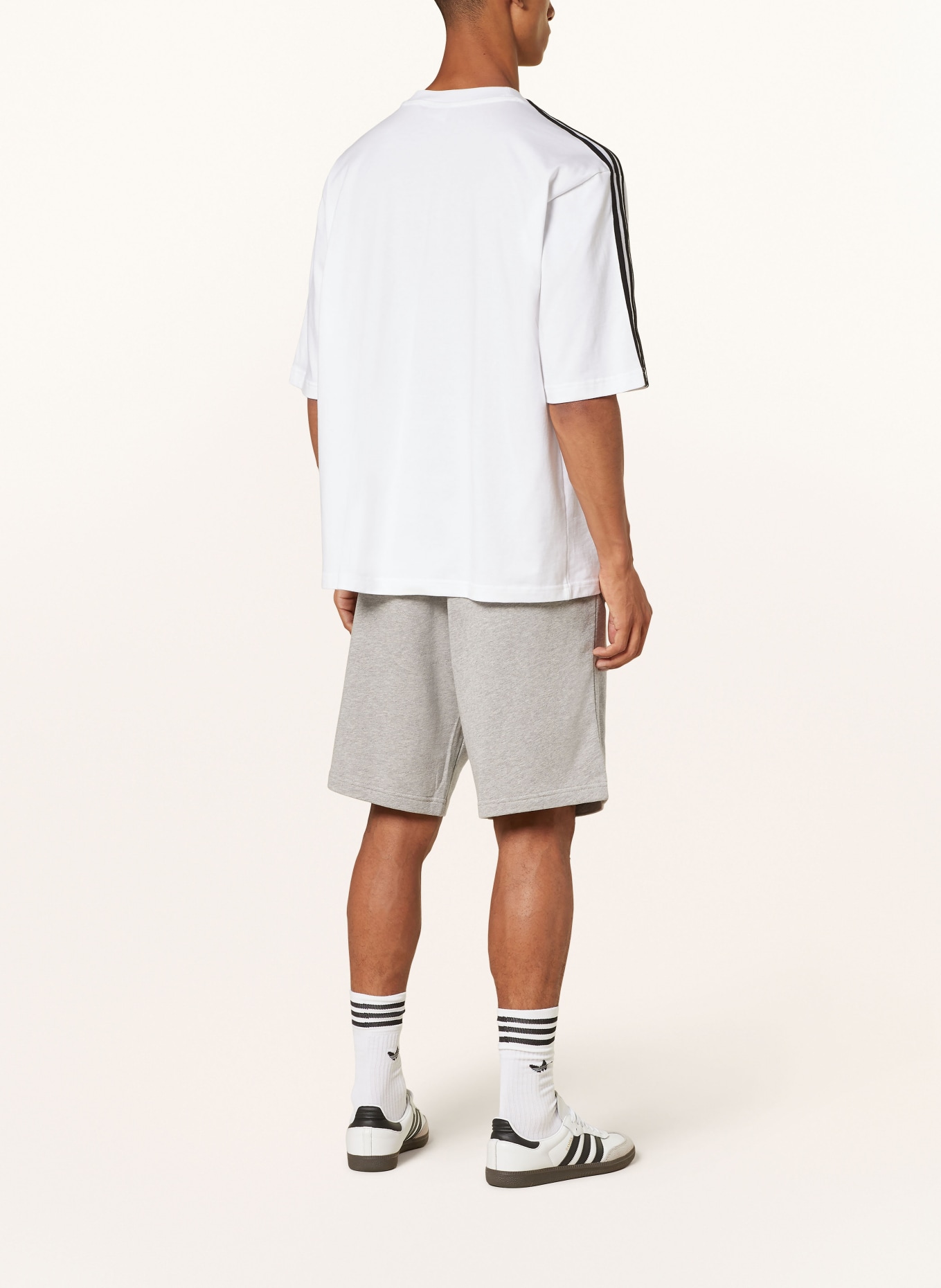 adidas Originals Sweatshorts ESSENTIALS, Farbe: GRAU (Bild 3)