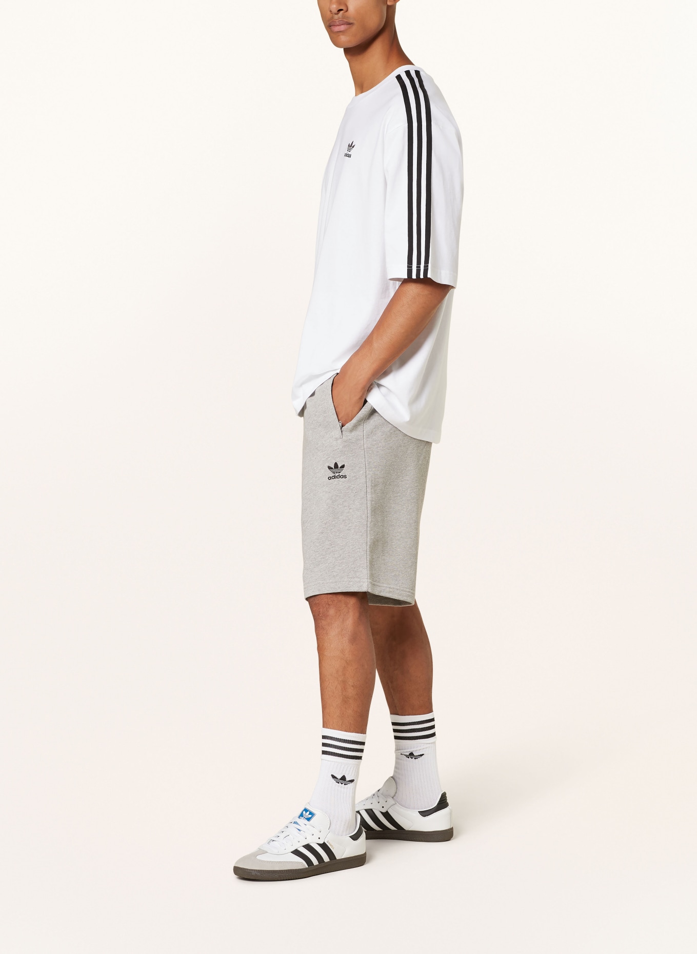 adidas Originals Sweatshorts ESSENTIALS, Farbe: GRAU (Bild 4)