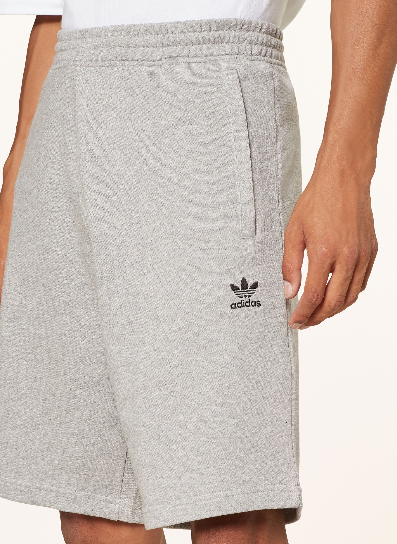 adidas Originals Sweatshorts ESSENTIALS, Farbe: GRAU (Bild 6)