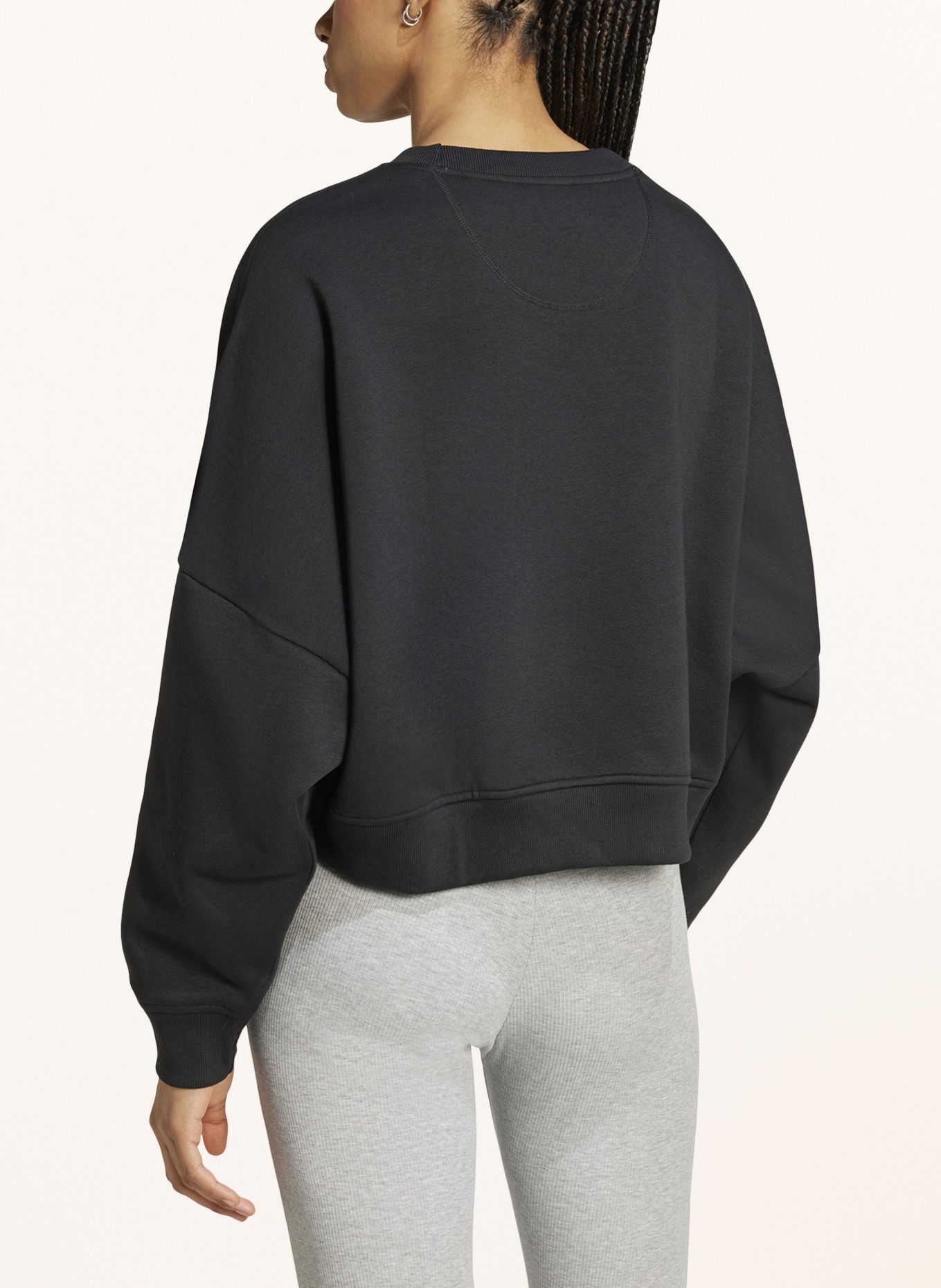 adidas smith Originals Cropped-Sweatshirt ESS CREW, Farbe: SCHWARZ (Bild 3)