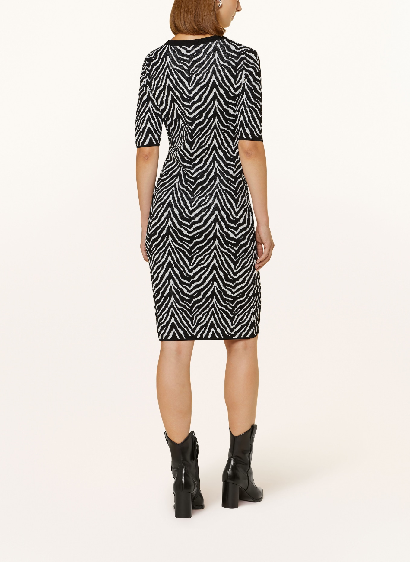 comma Strickkleid: SCHWARZ/ WEISS
