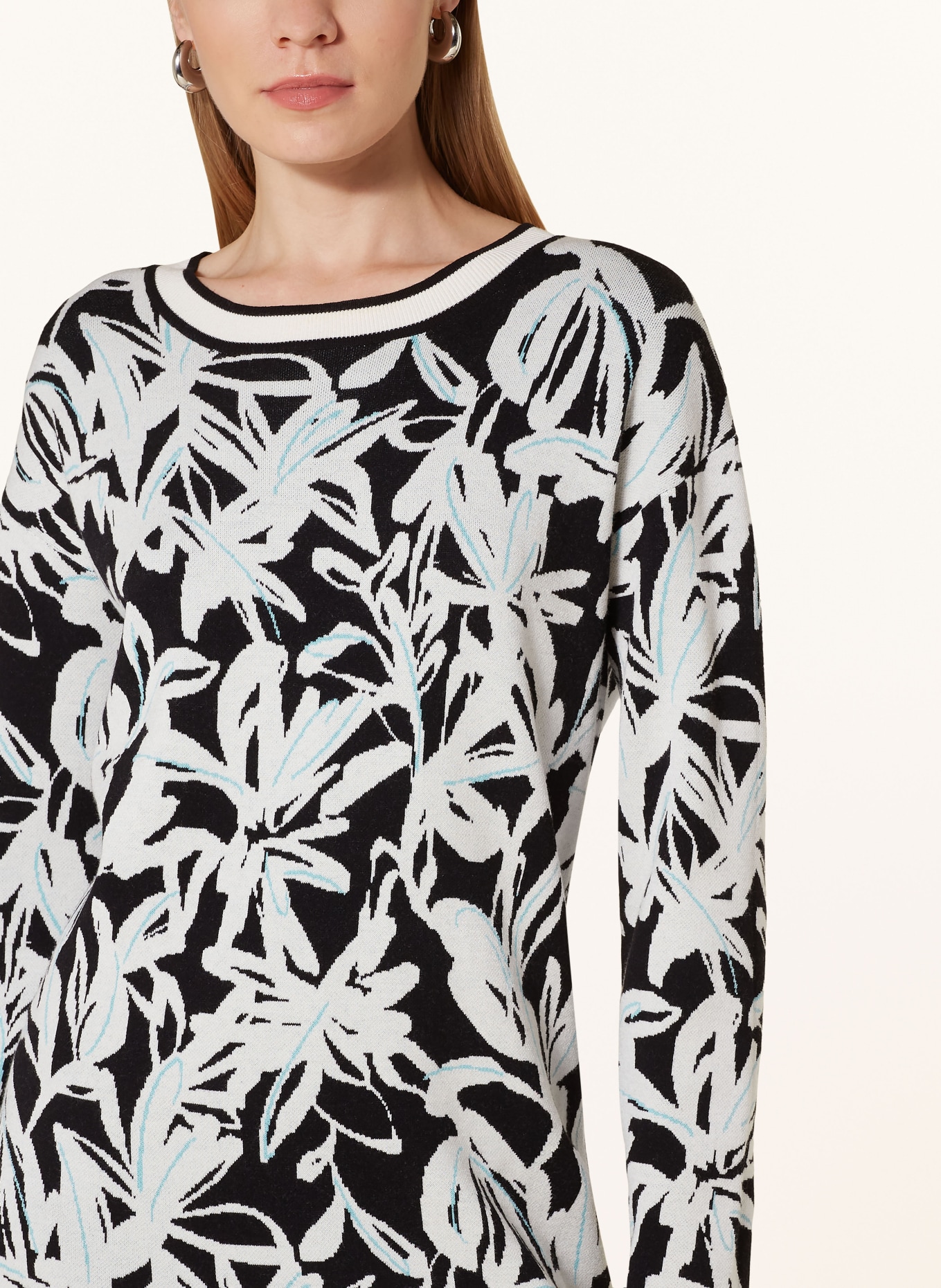 s.Oliver BLACK LABEL Strickkleid: HELLGRAU / SCHWARZ