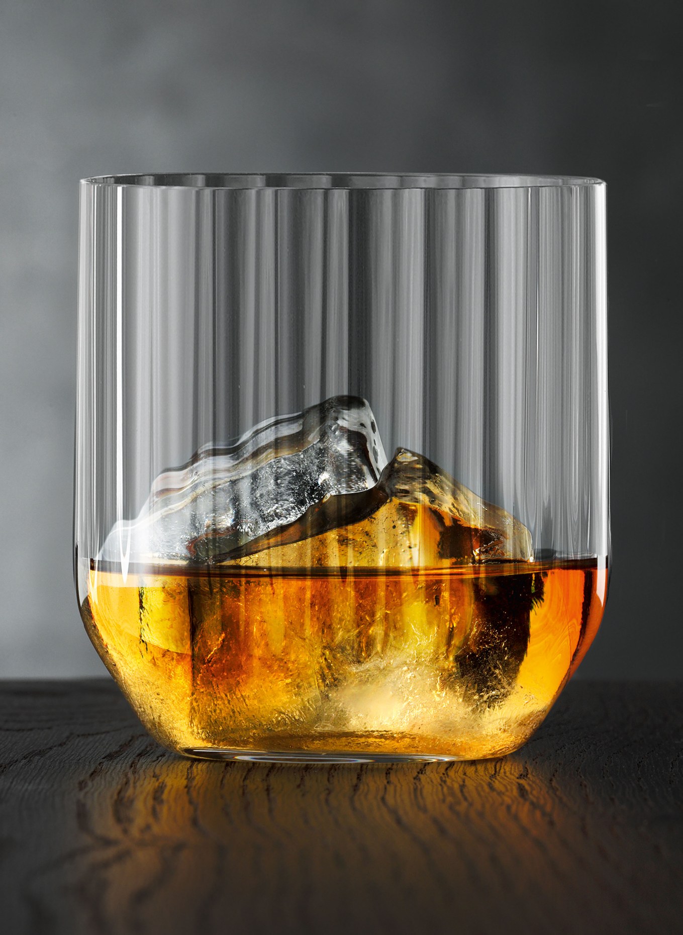 SPIEGELAU 4er-Set Whiskygläser LINEAR: WEISS