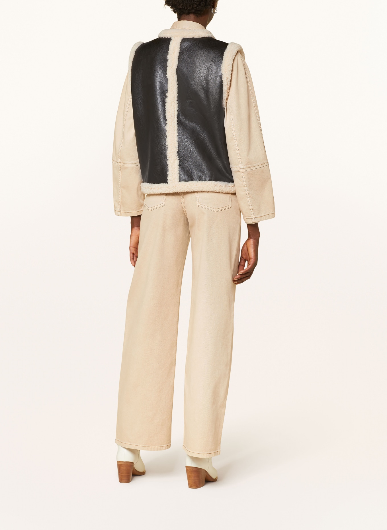 BAUM UND PFERDGARTEN Weste BELLIS in Lederoptik: SCHWARZ / CREME