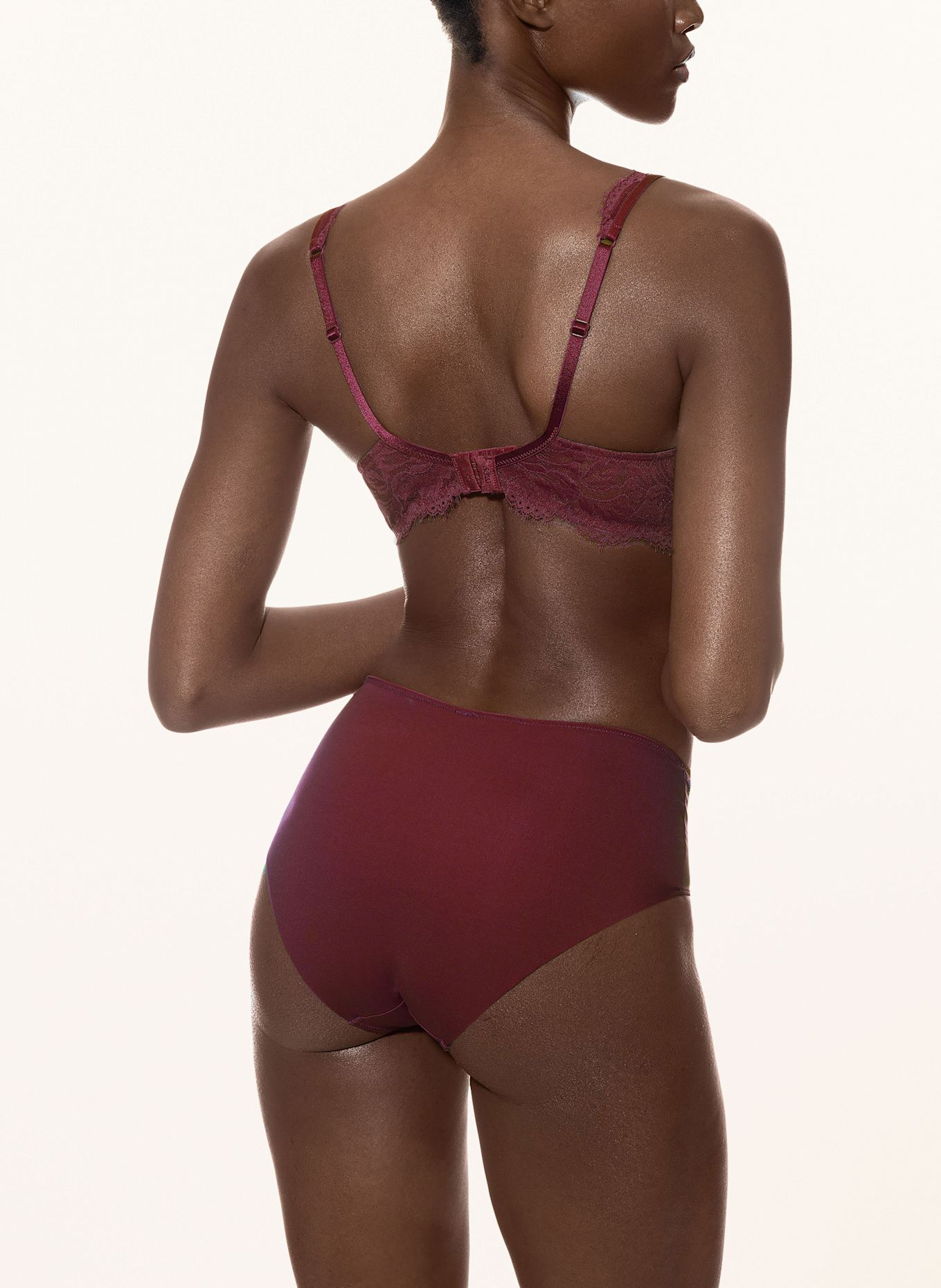 mey Podprsenka Spacer ze série AMAZING: TMAVĚ ČERVENÁ